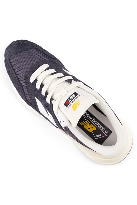 U997RMC SNEAKERS IN PHANTOM 6