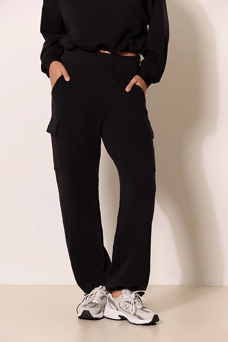 FINN COZY CARGO PANTS BLACK 1