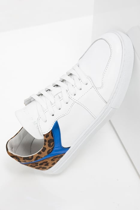O.OLIVIA - WHITE LOW-TOP SNEAKERS IN LEATHER WITH BLUE METAL 3