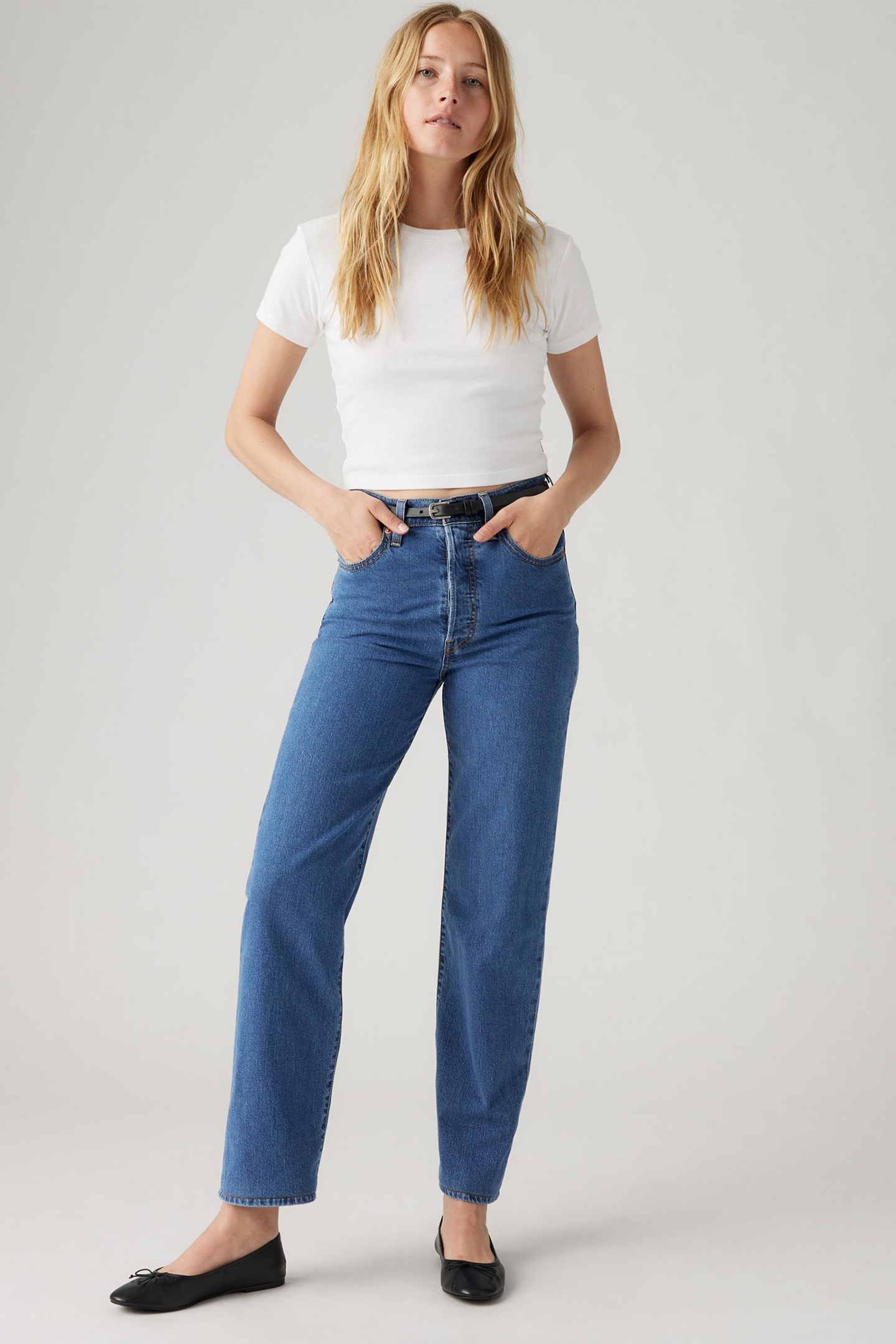 RIBCAGE STRAIGHT ANKLE PERFORMANCE JEANS 2