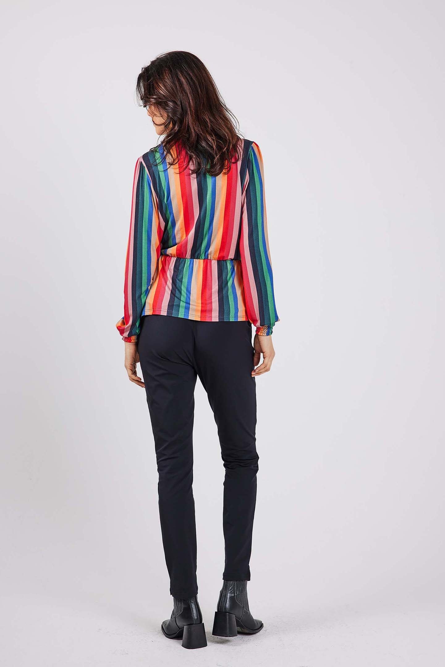 WIKKELTOP PEACH POPPY RED WITH FRIEND STRIPE PRINT 3