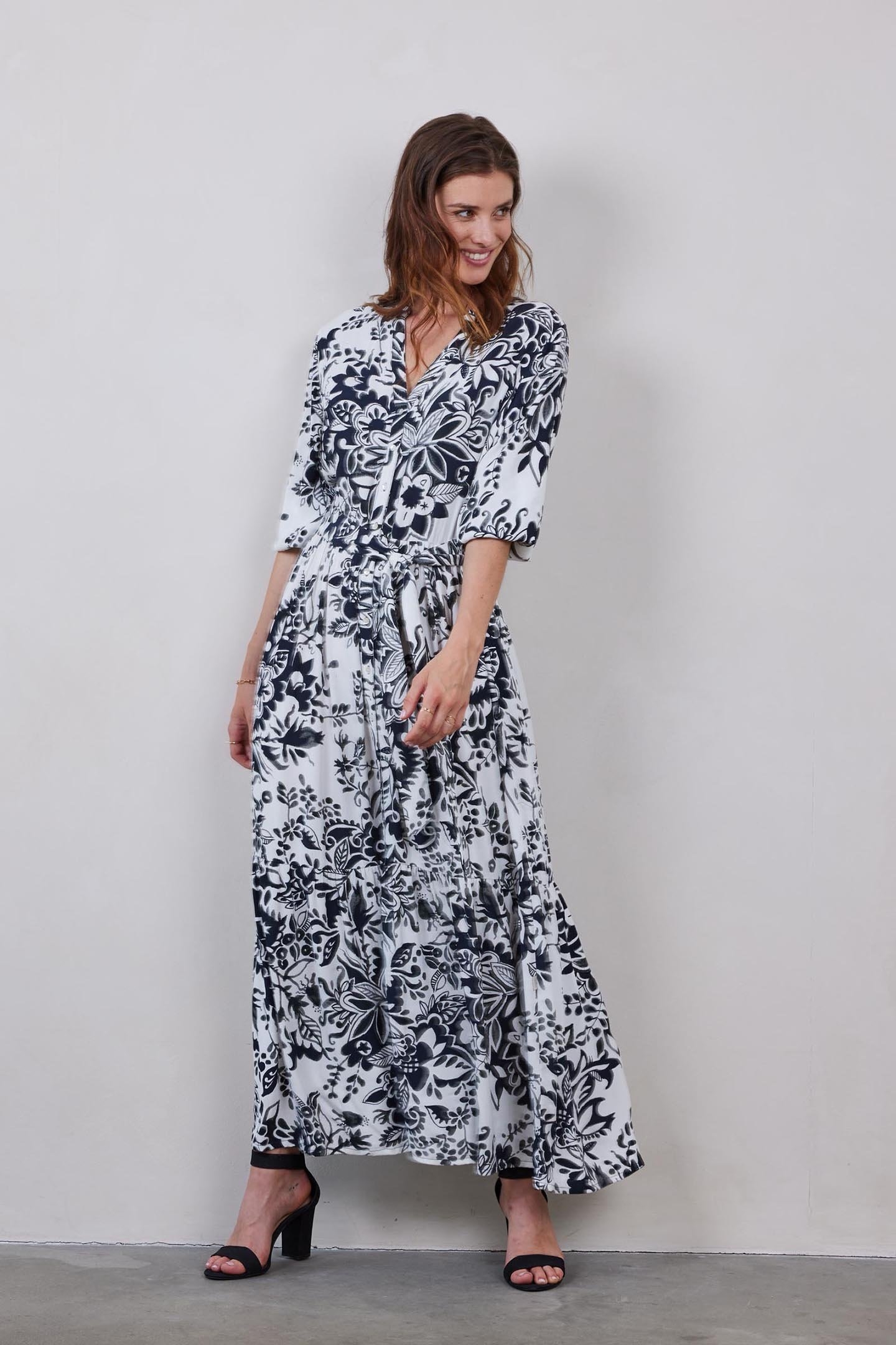 MAXI DRESS MELODY OFFWHITE WITH BLACK CENTERPIECE PRINT 1