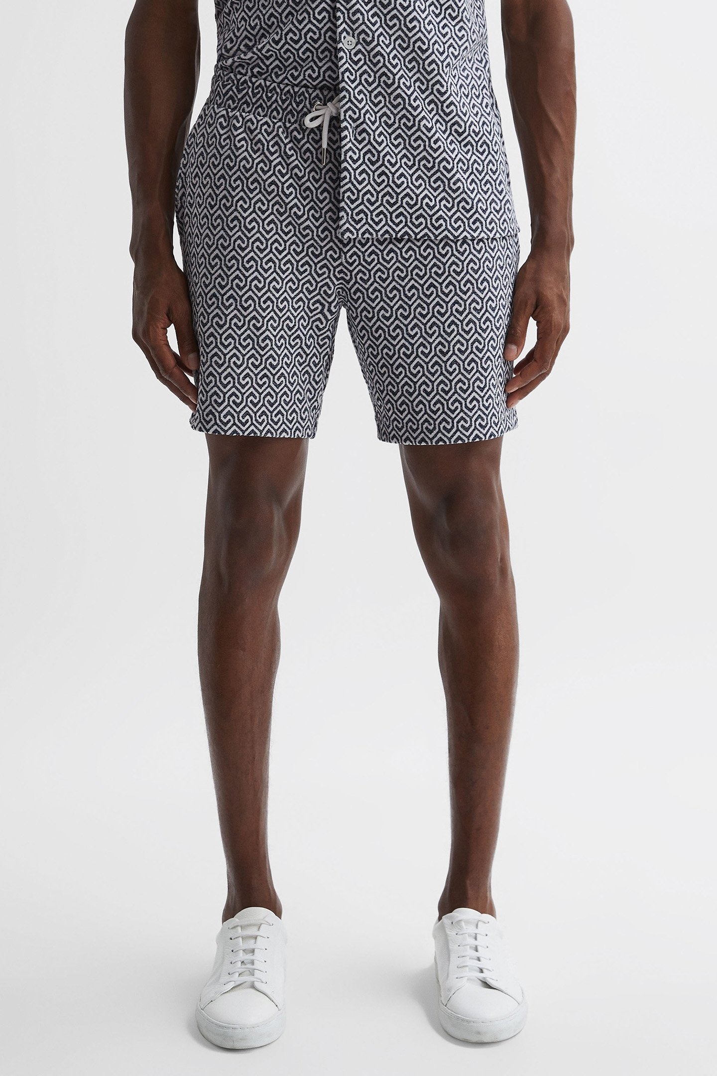 JACQUARD PRINT SHORT NAVY/WHITE 1