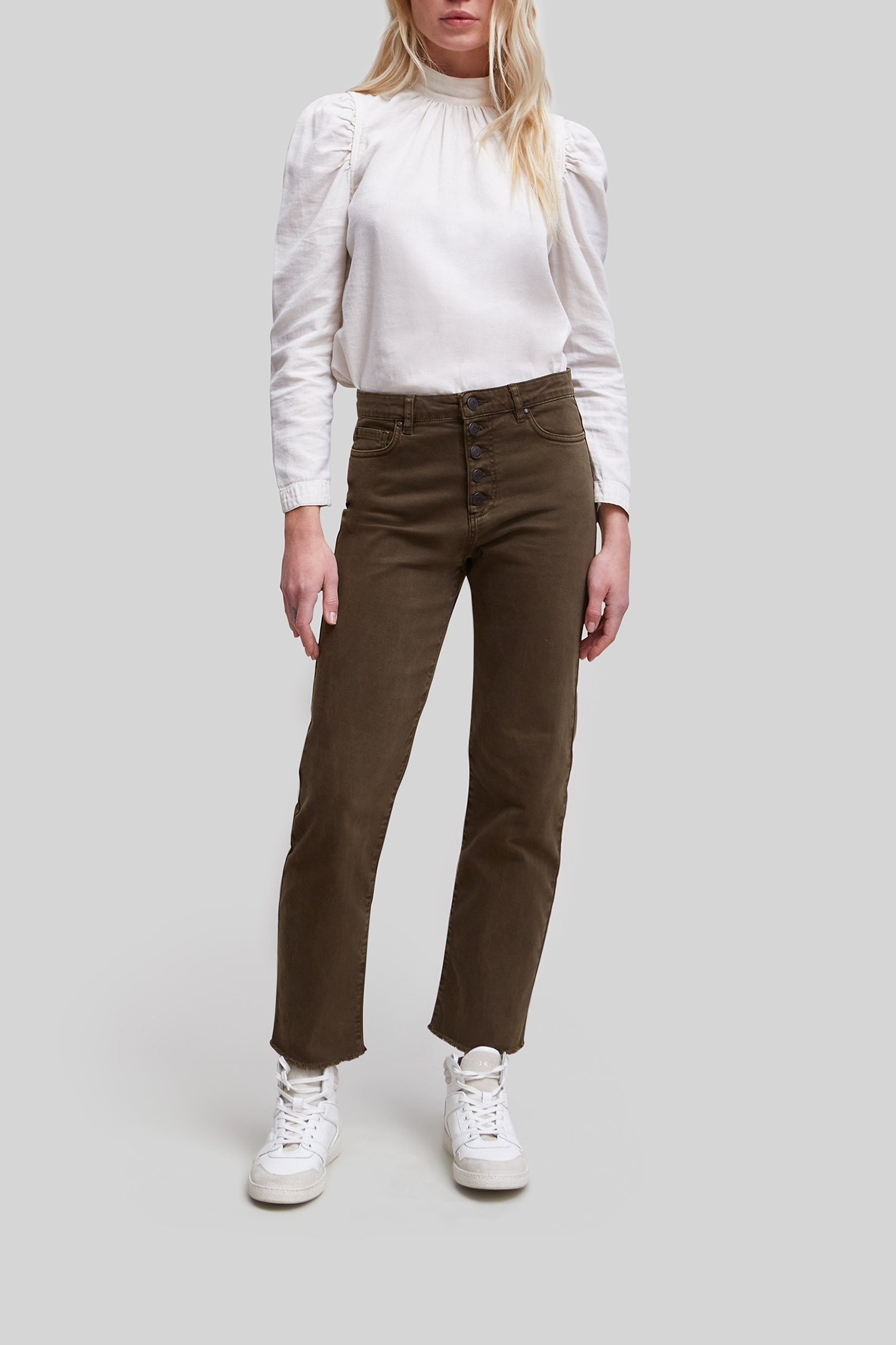 STRAIGHT WAKAME WATERLESS JEANS WITH LOW BUTTON FASTENING 3