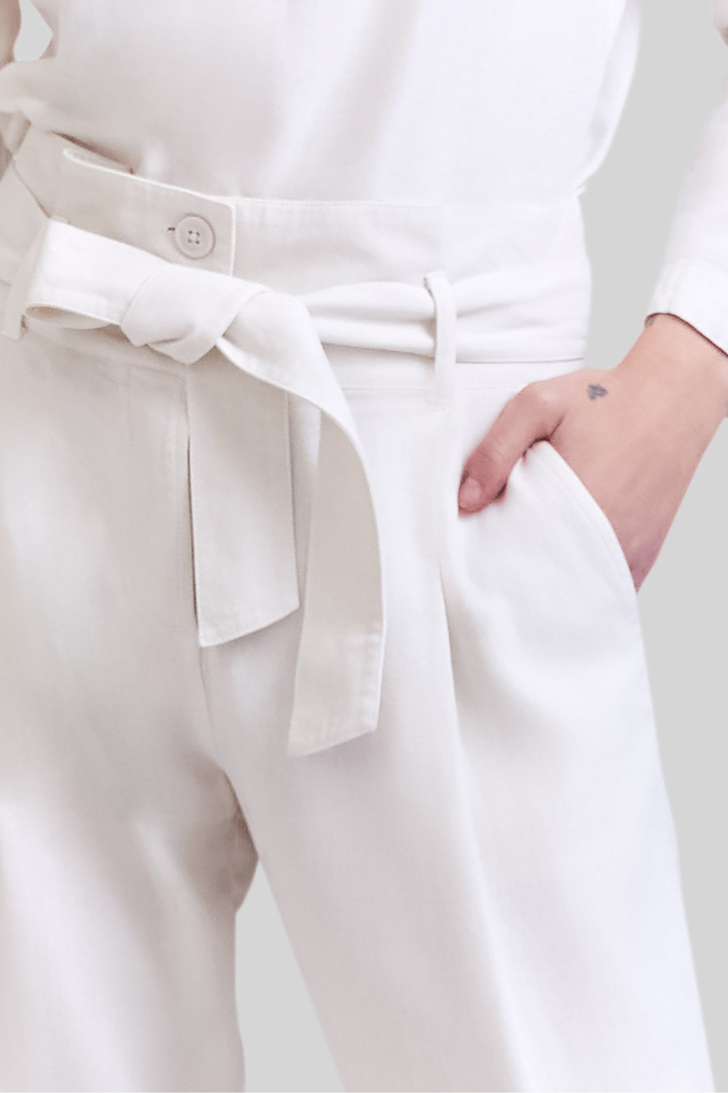 LIMESTONE ORGANIC COTTON BELTED CARGO TROUSERS 5