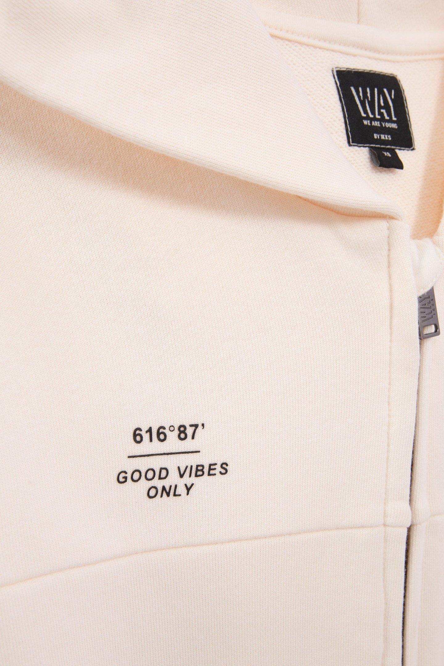 BOYS’ ECRU CARDIGAN WITH PRINT SLOGAN ON BACK 5