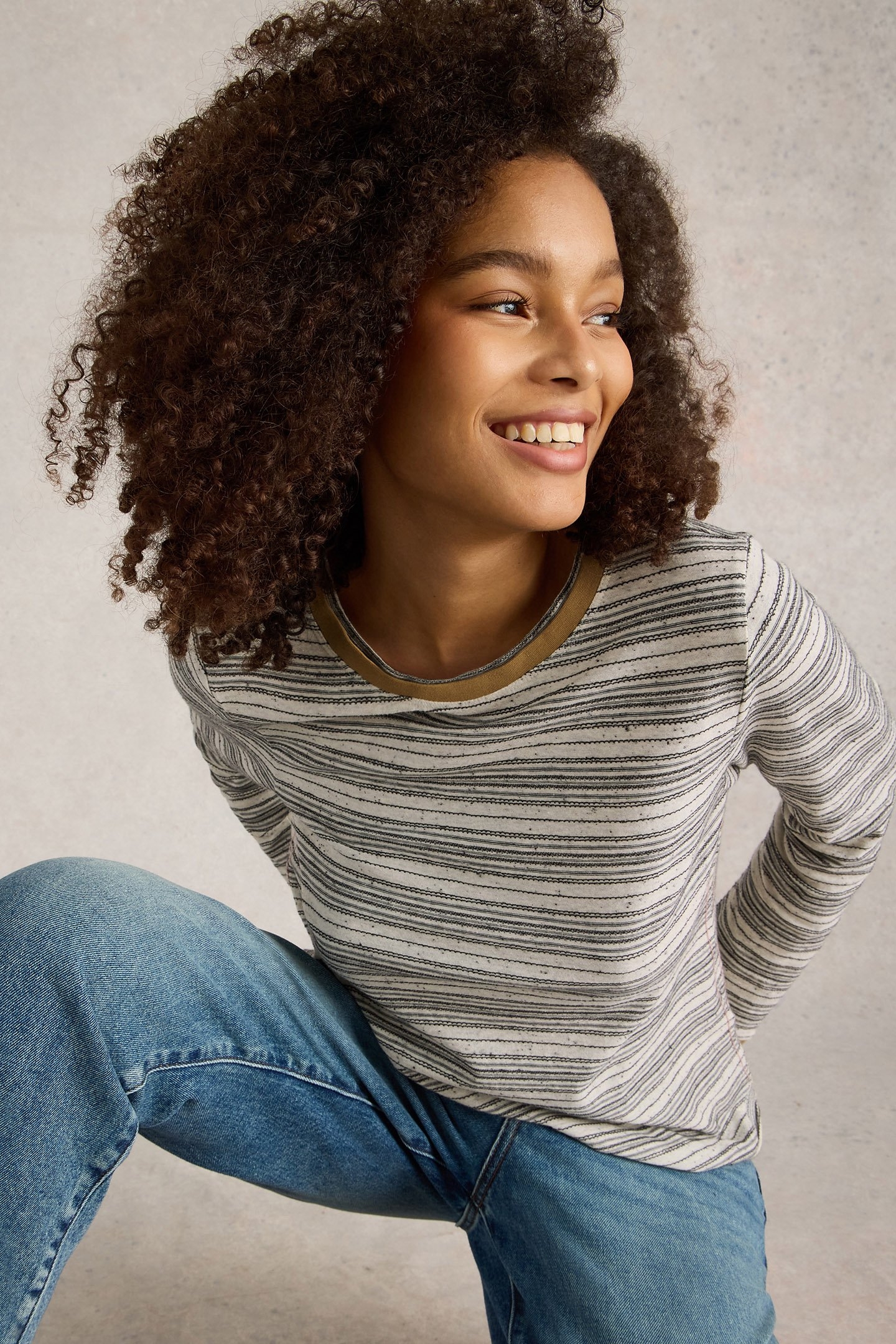 CLARA STITCH LS TEE NATURAL MULTI 4