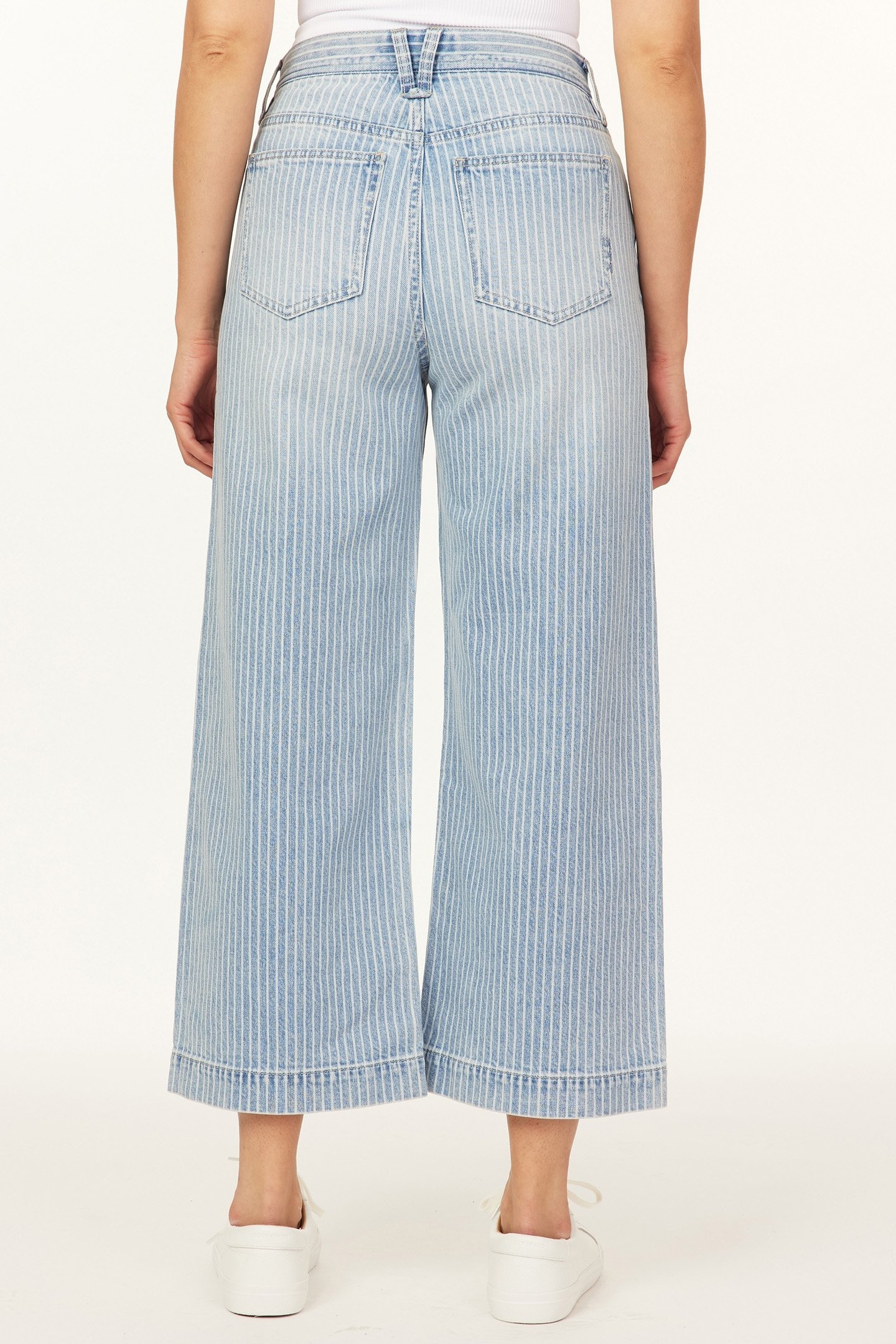 THE WAVE CROP MONTAUK 2