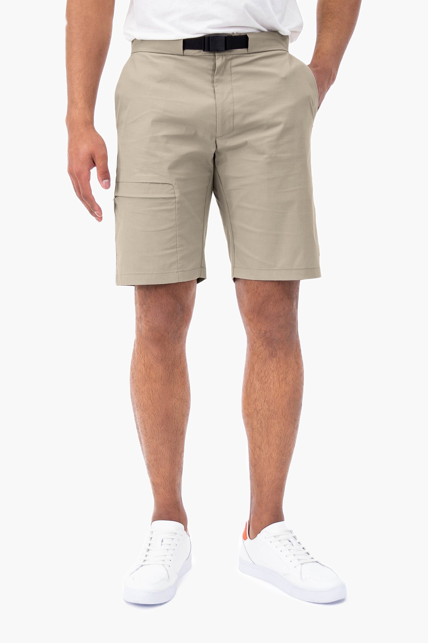 THE TECH SHORTS CONCRETE BEIGE 1