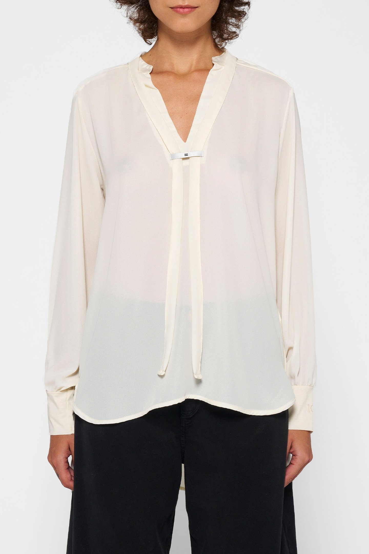 FLOWY BLOUSE CREAM 1