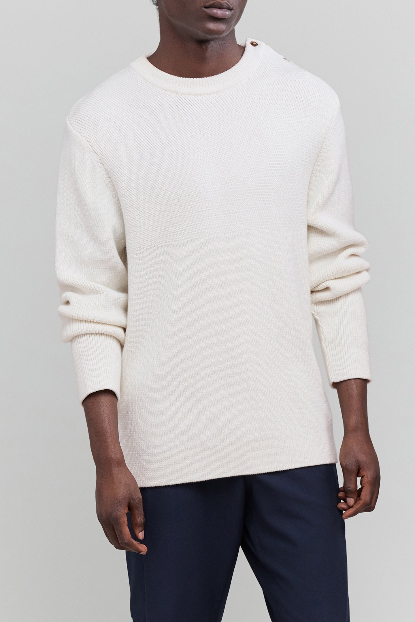 OFF-WHITE BUTTON-DOWN SWEATER 1