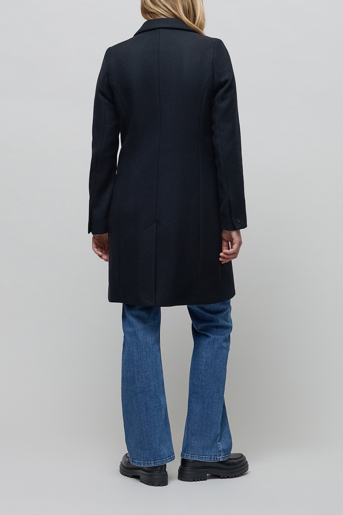 STRAIGHT BLACK COAT WITH ROCK VEST TRIM 3