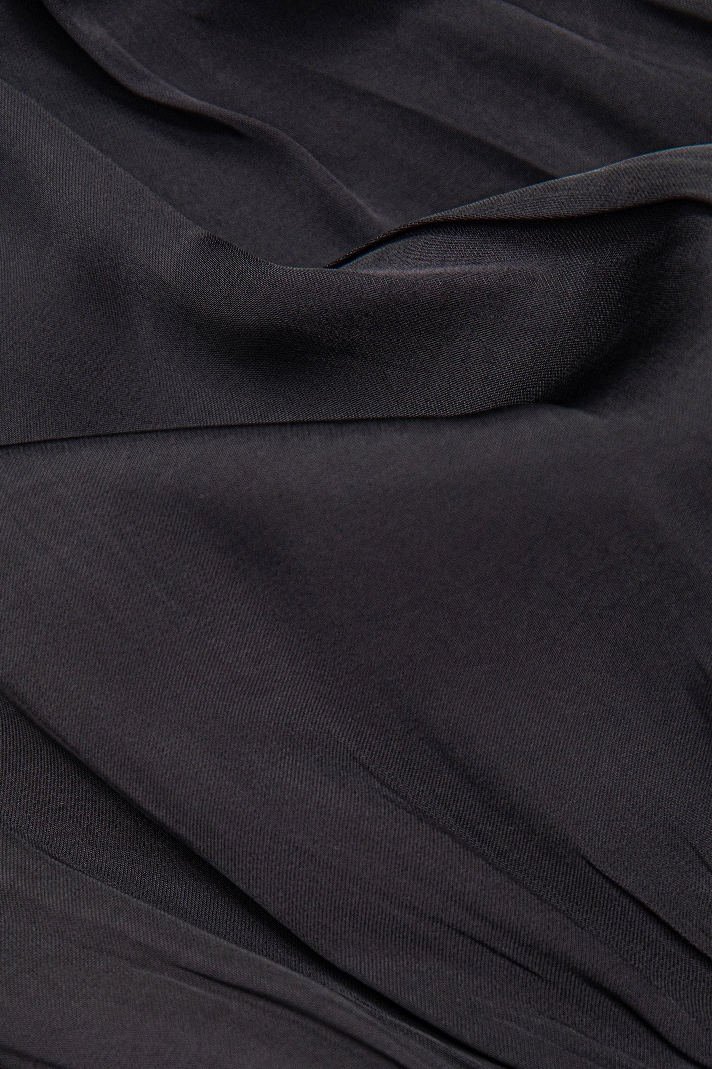 BLACK CRINKLED SMOCKED DRESS 8