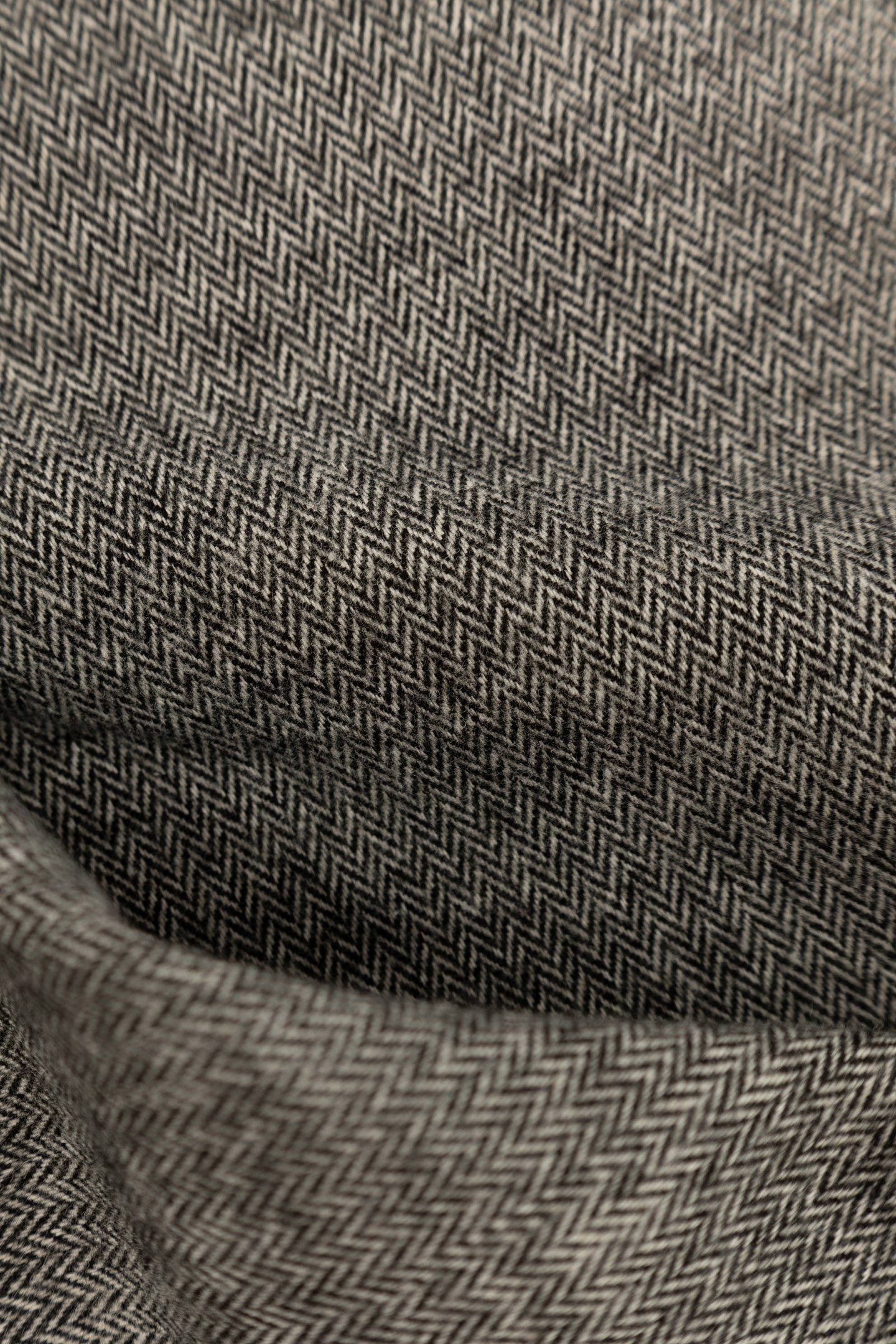 BOY'S GREY HERRINGBONE KNIT PANTS 7