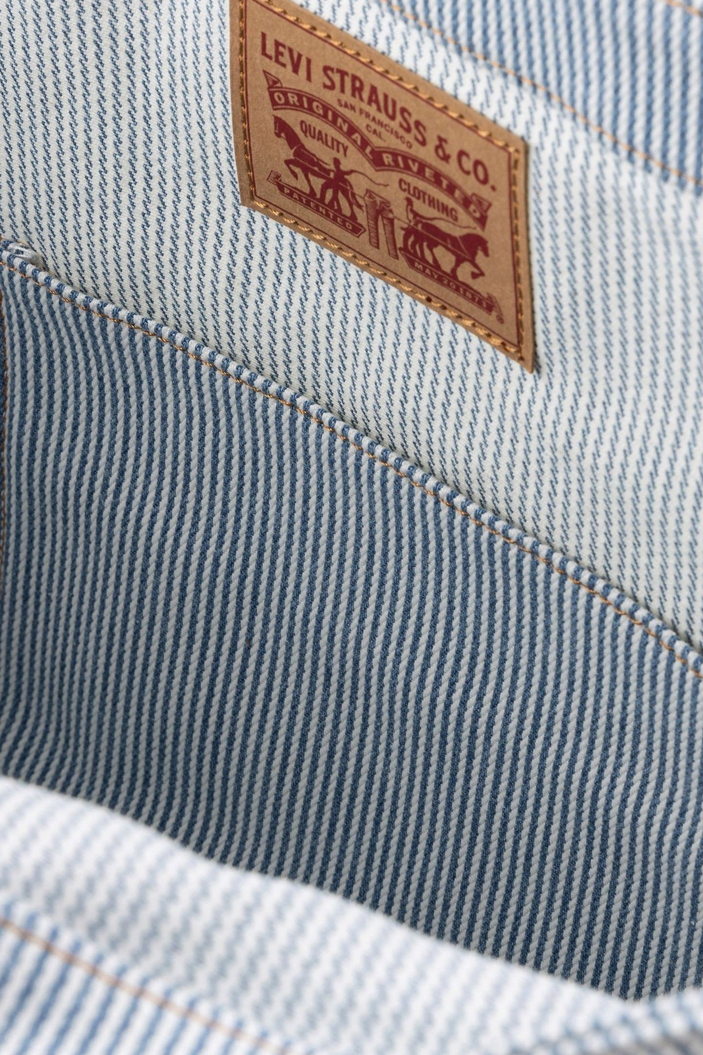 LEVI'S® HERITAGE TOTE-ALL BAG IN STRIPE 5
