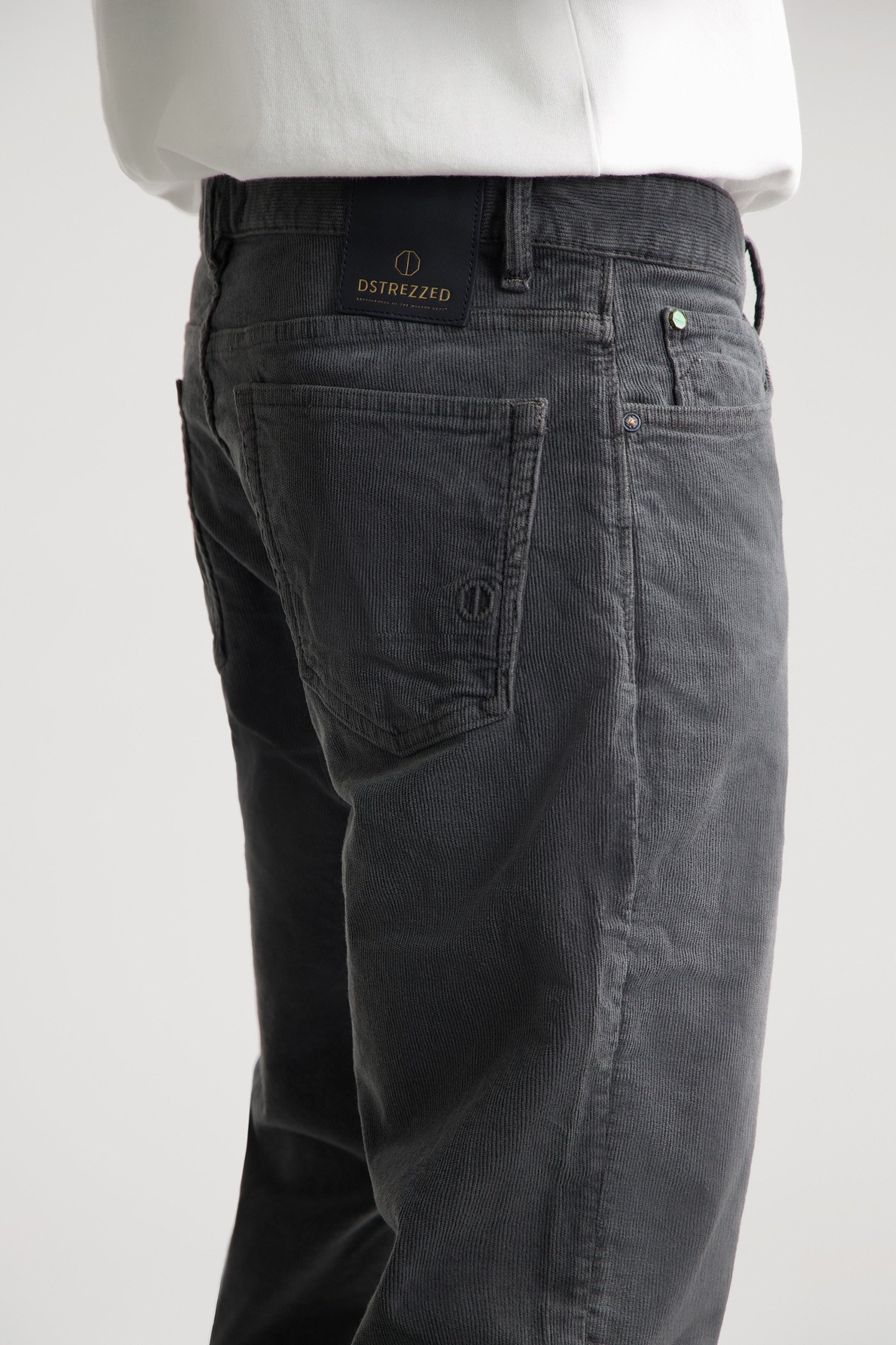 DS_GENT D FADED RIBCORD RAVEN 7