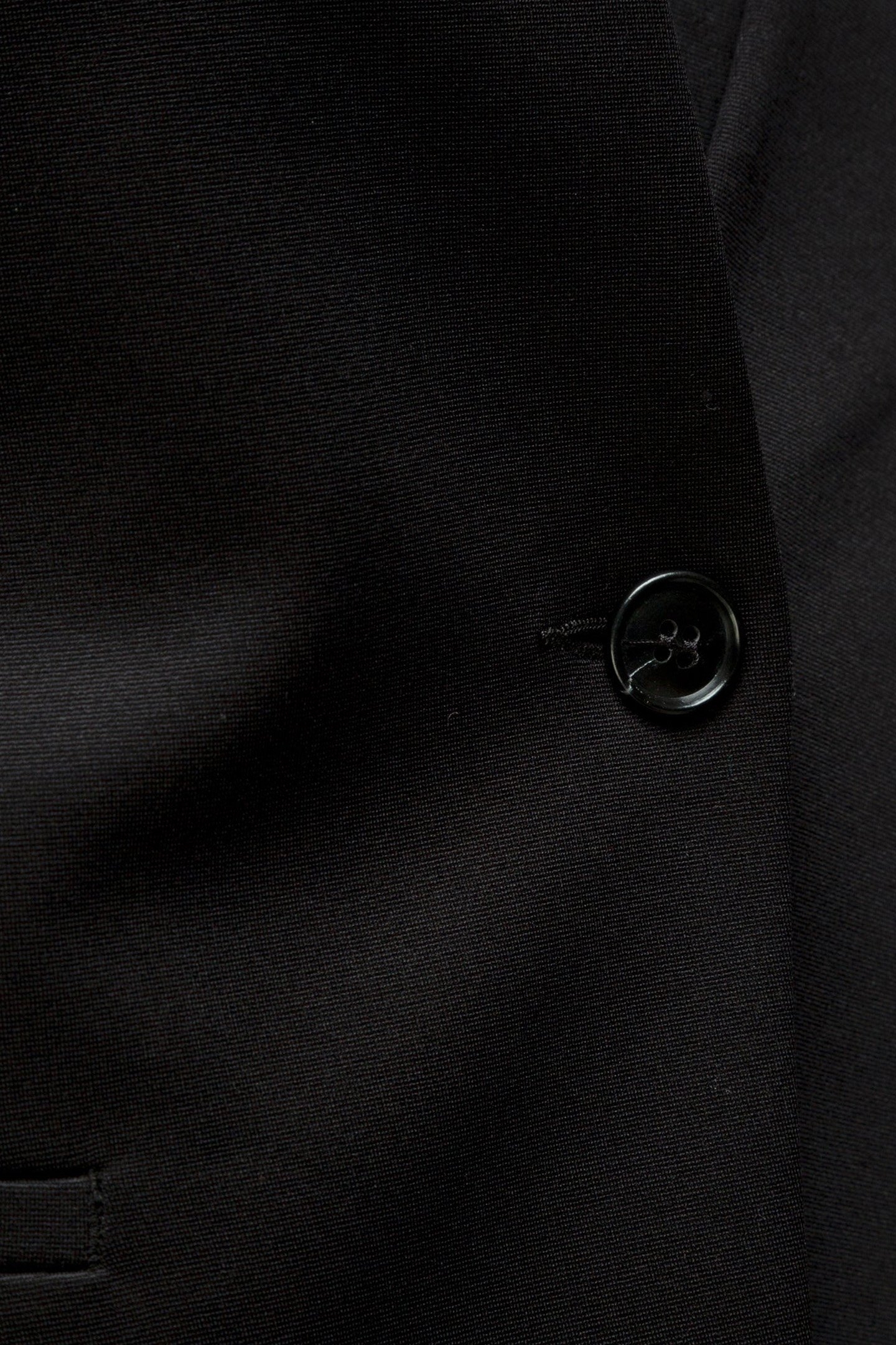 COLBERT SHORT ONE BUTTON BLACK 6