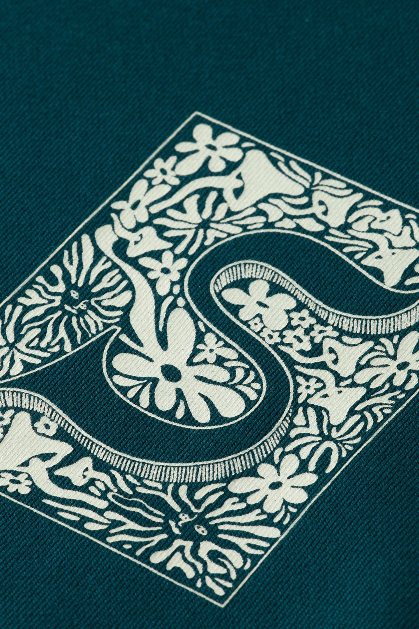 CHEST ARTWORK REGULAR FIT SWEATSHIRT CYPRESS GREEN 3