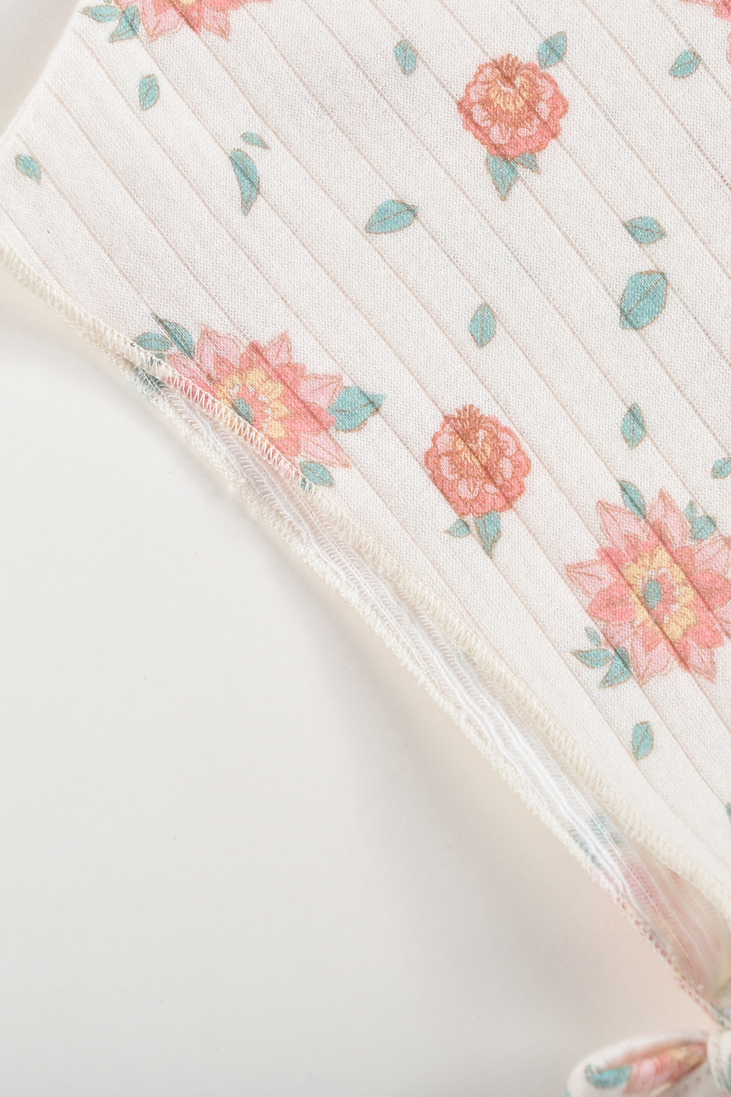 TOP ANGIKA OFF-WHITE FLOWERS 8