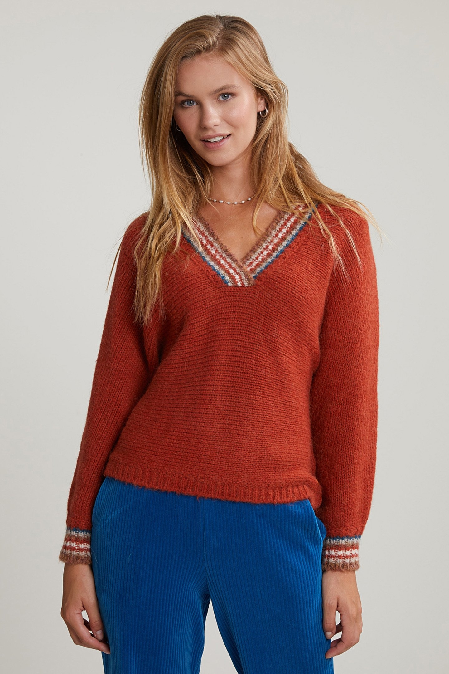 ORANGE SWEATER STRIPED V-NECK 1