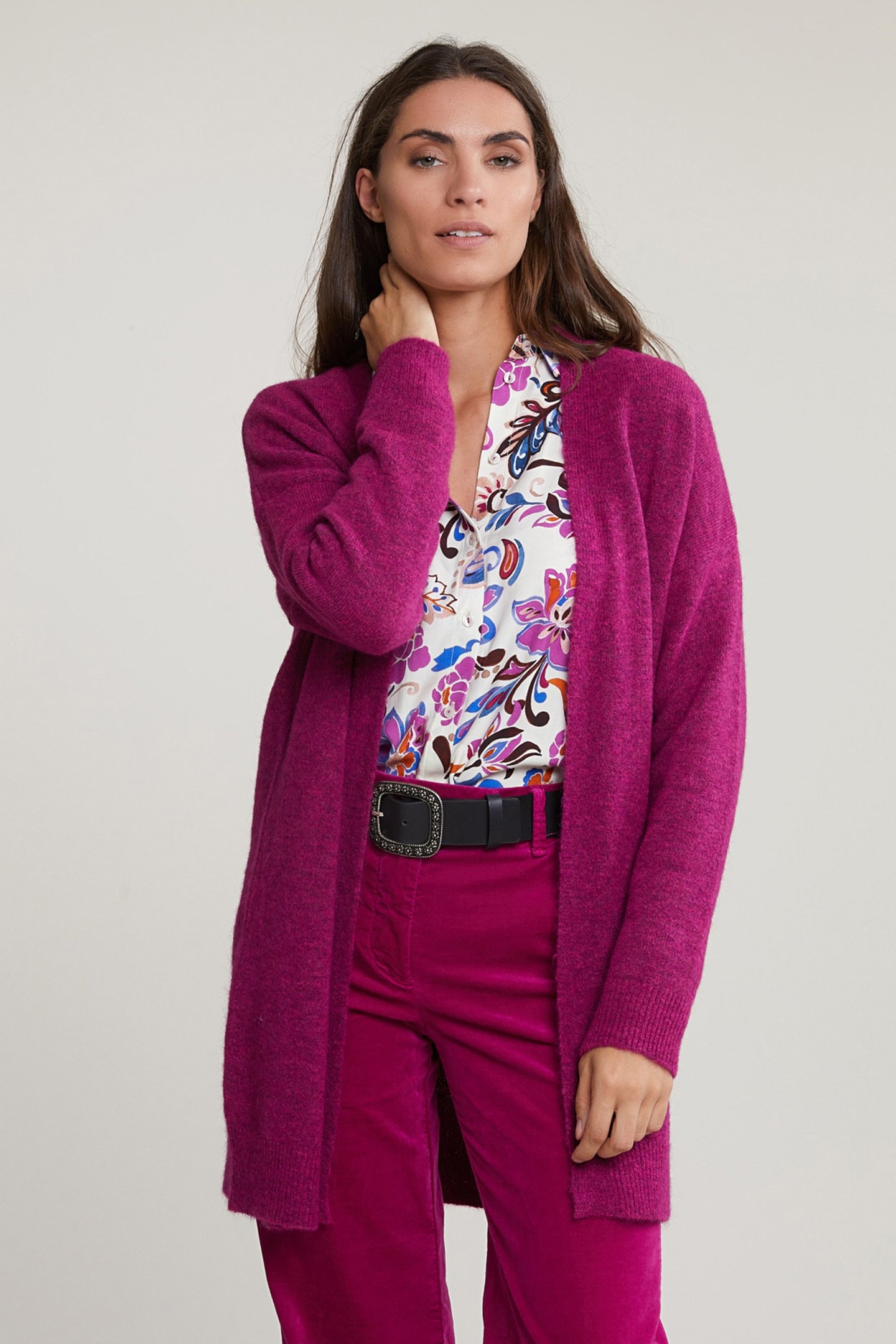 MAGENTA LONG V-NECK CARDIGAN LONG SLEEVES 1