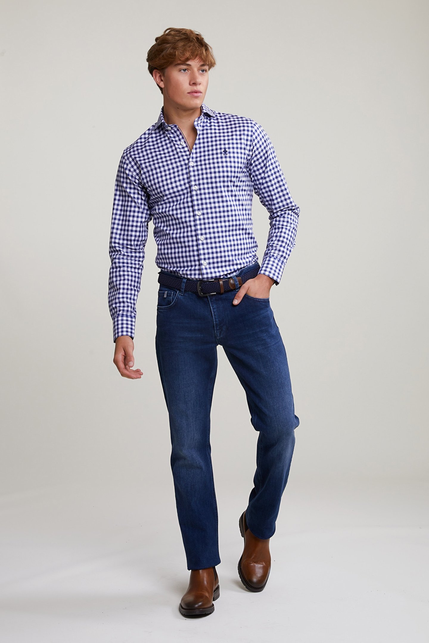 CUSTOM FIT CHECKED SHIRT IN BLUE/WHITE 3