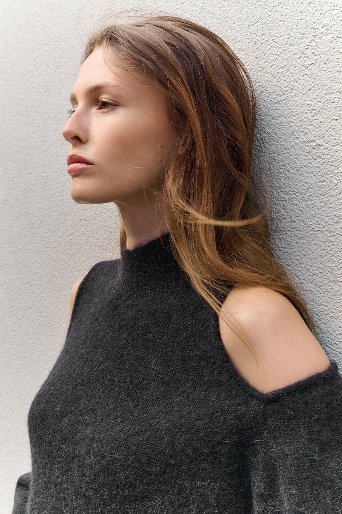 AVIEL OPEN SHOULDER SWEATER RAVEN 6