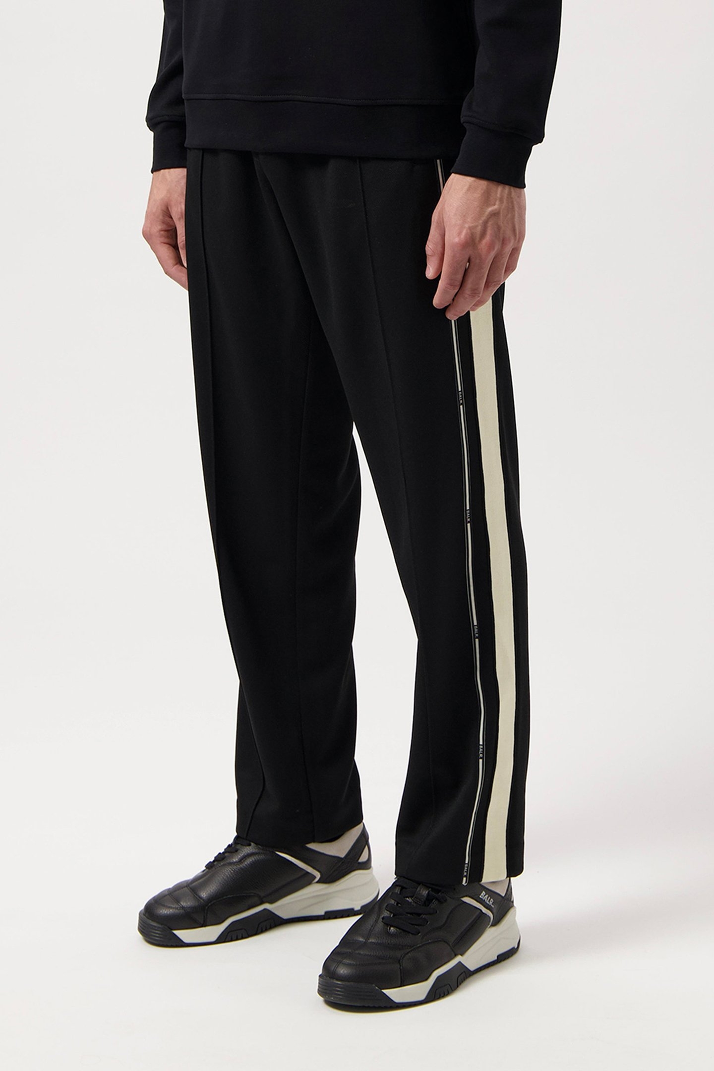 TAPE STRAIGHT TRACK PANTS JET BLACK 5