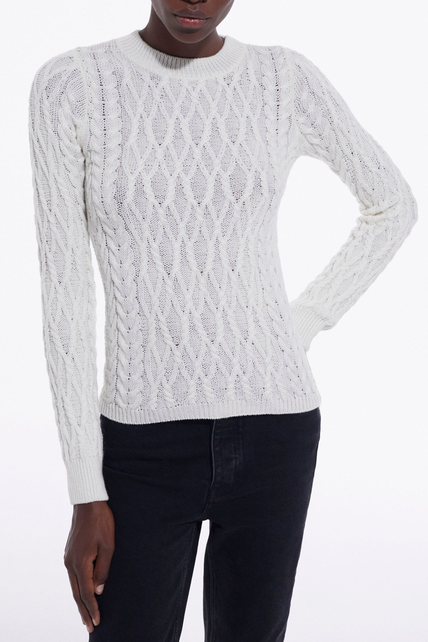 CABLE WOOL ROUND NECK SWEATER WHITE 1