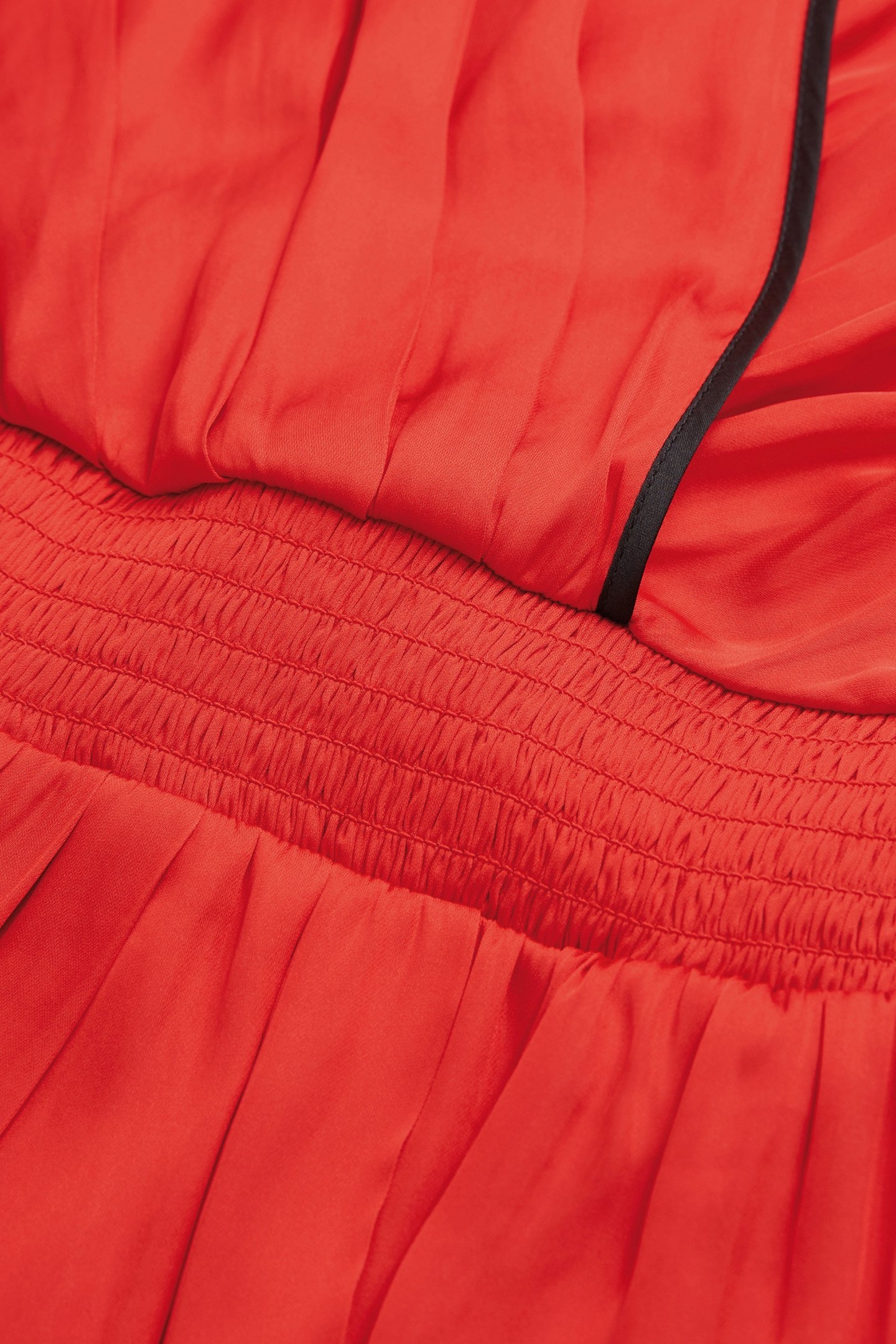 LONG SLEEVELESS DRESS RED 2