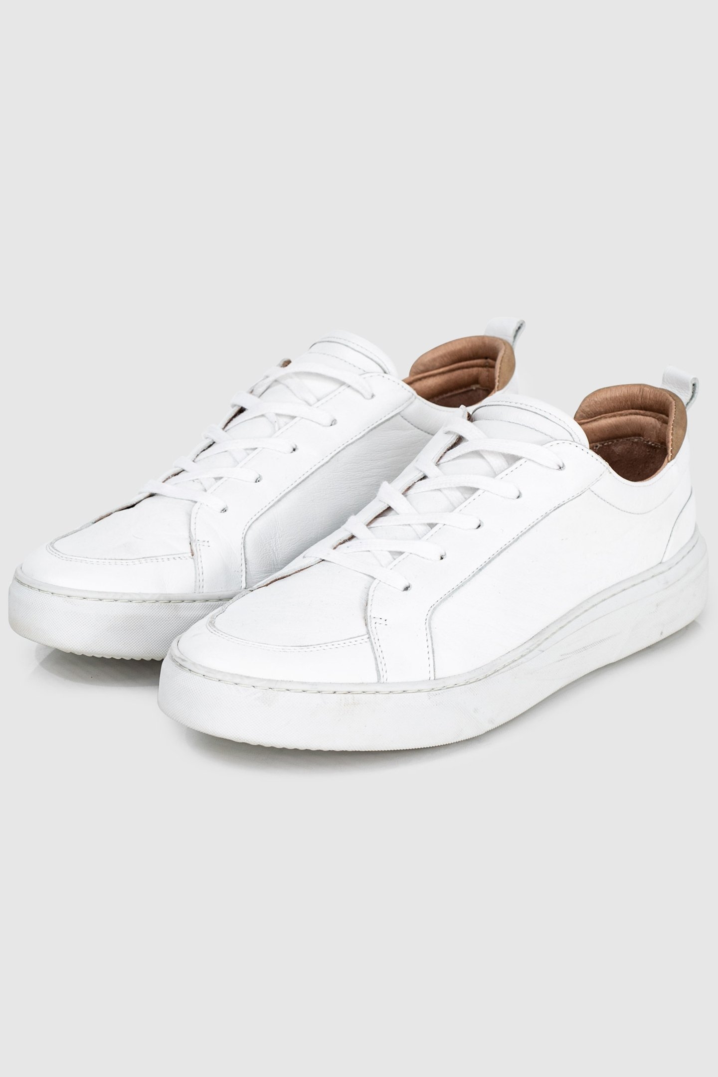WHITE LEATHER TRAINERS 2