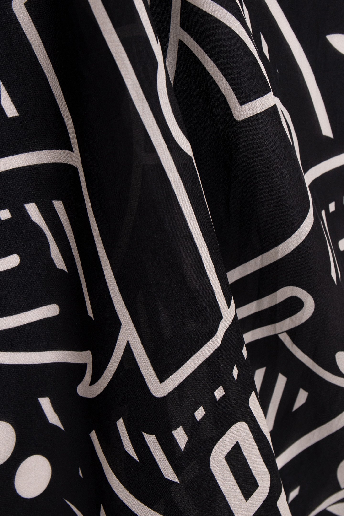 ECRU STRIPED BLACK SQUARE SCARF 5