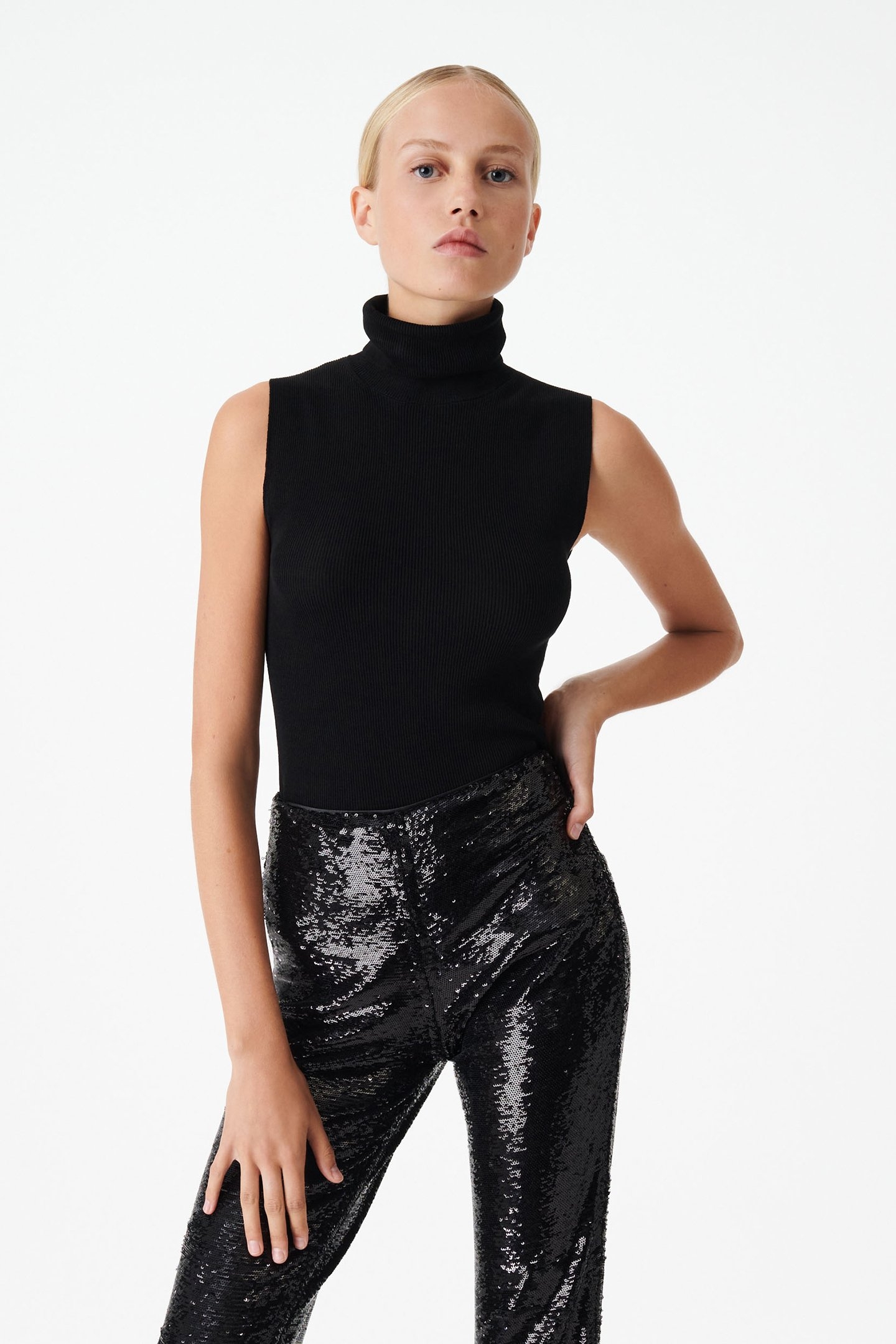 KIONA PULLOVER BLACK 1