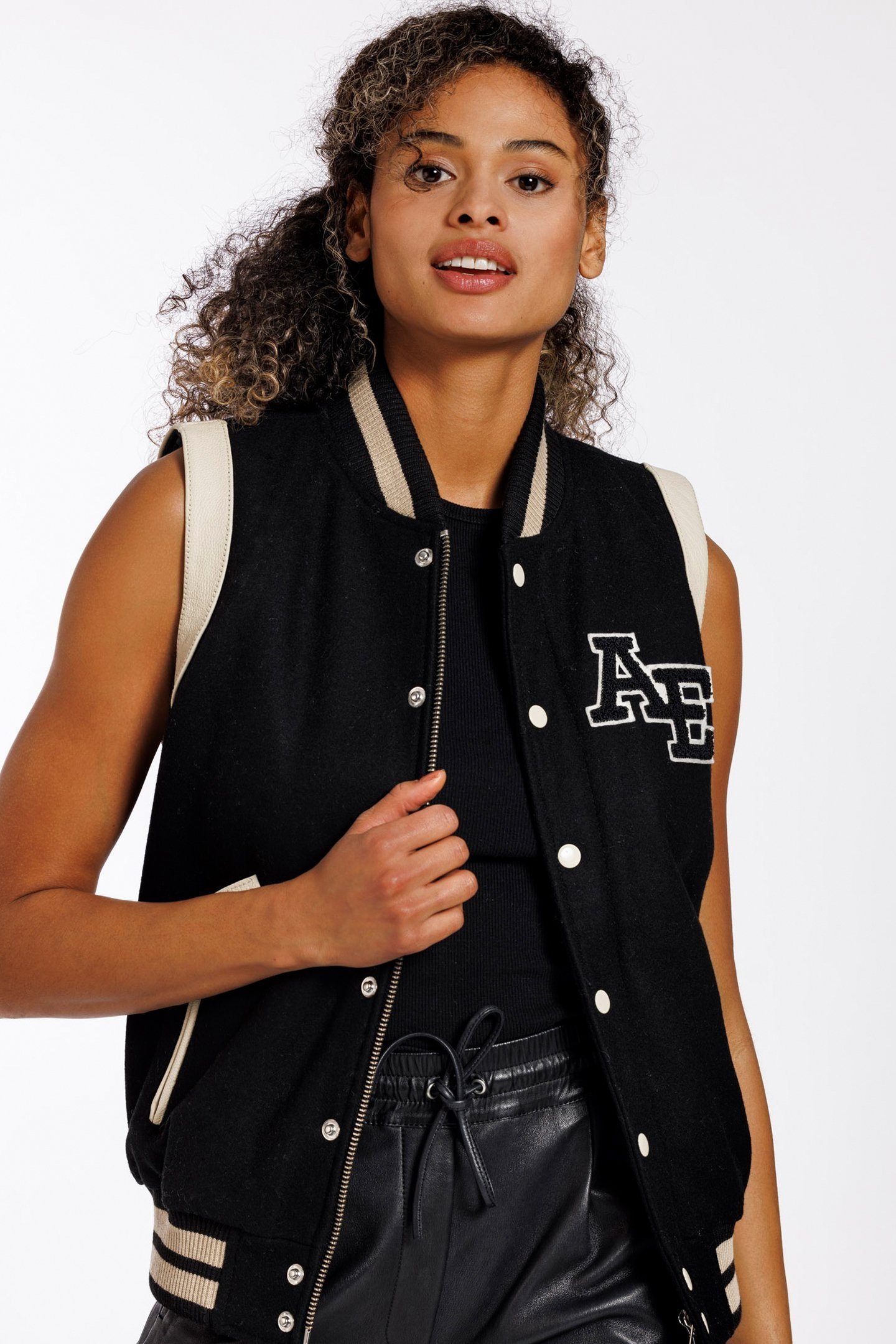 FENNA JACKET BLACK 5