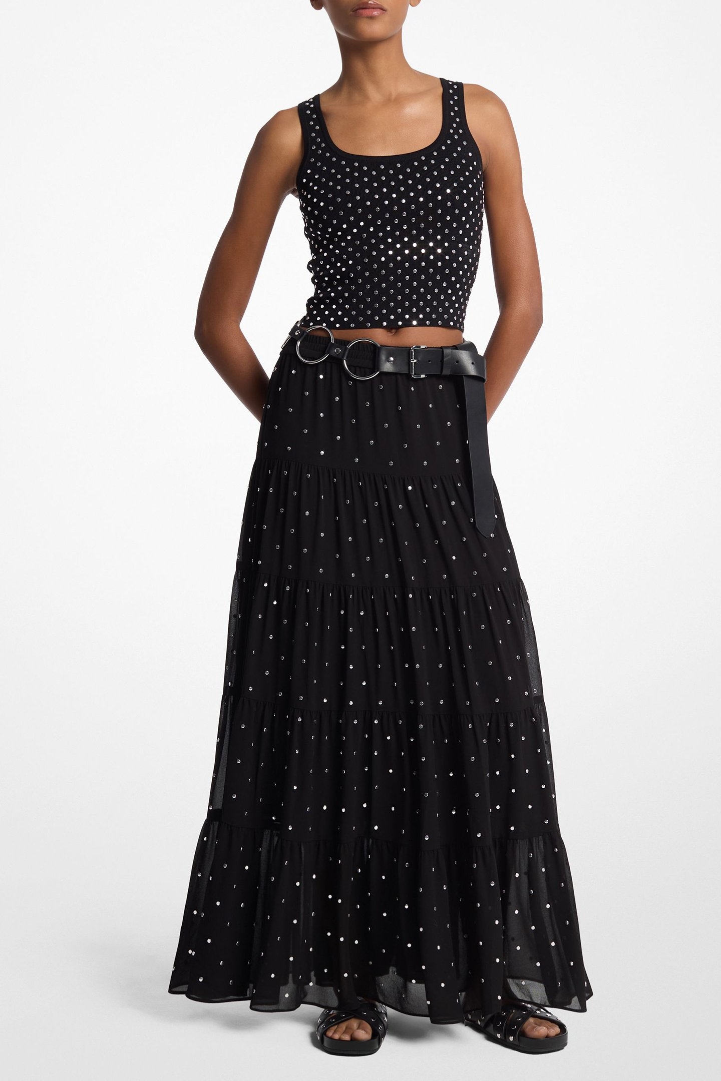 STUD SCOOP NECK CROP TANK BLACK 1