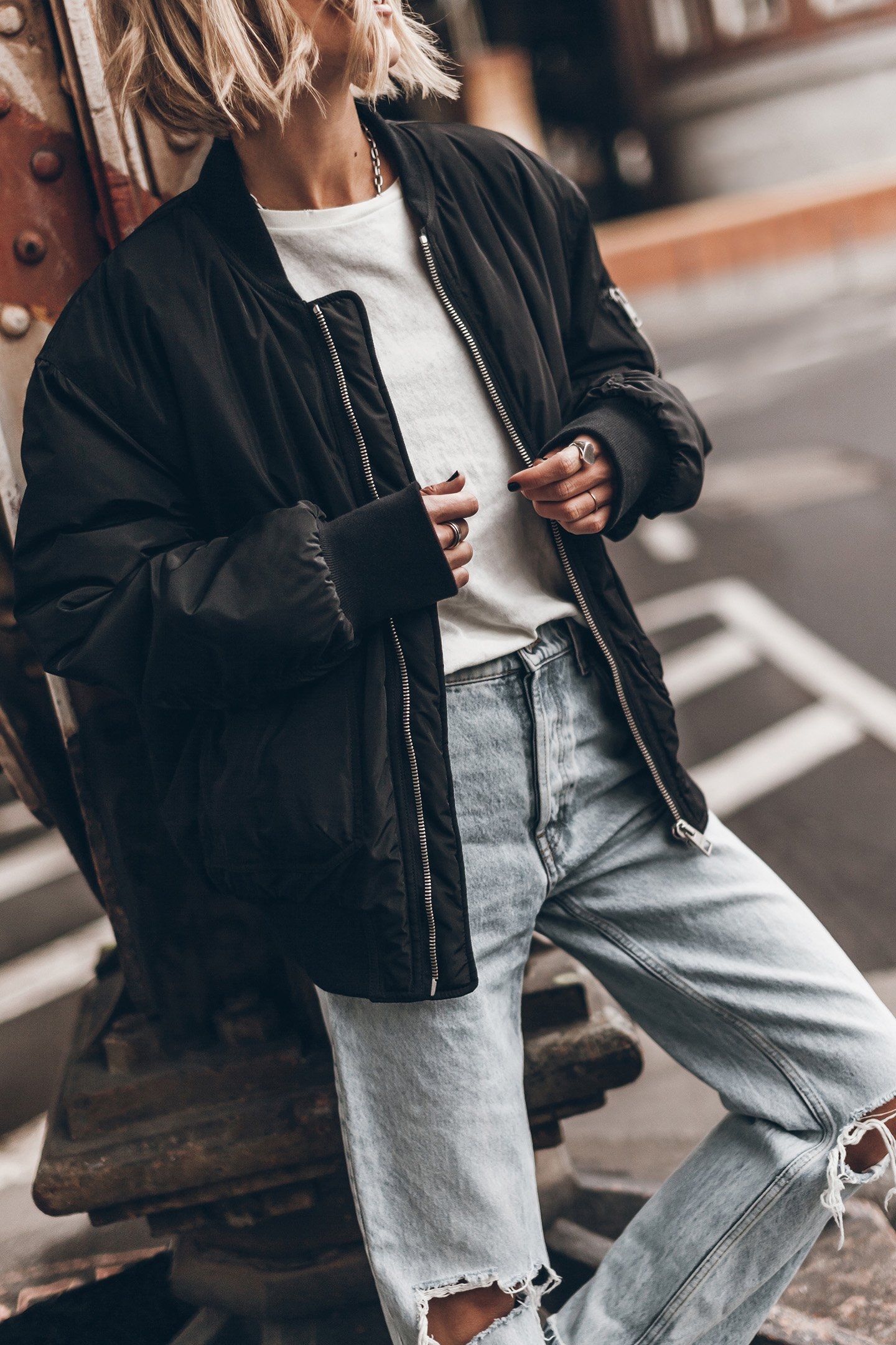 THE BLACK BOMBER JACKET 4