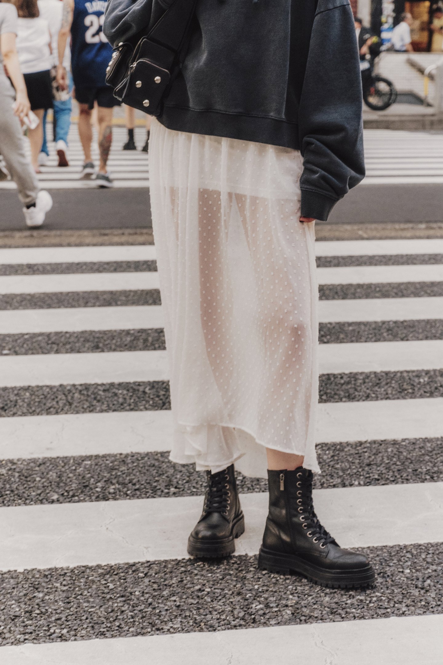 THE WHITE LONG RUFFLE SKIRT 1