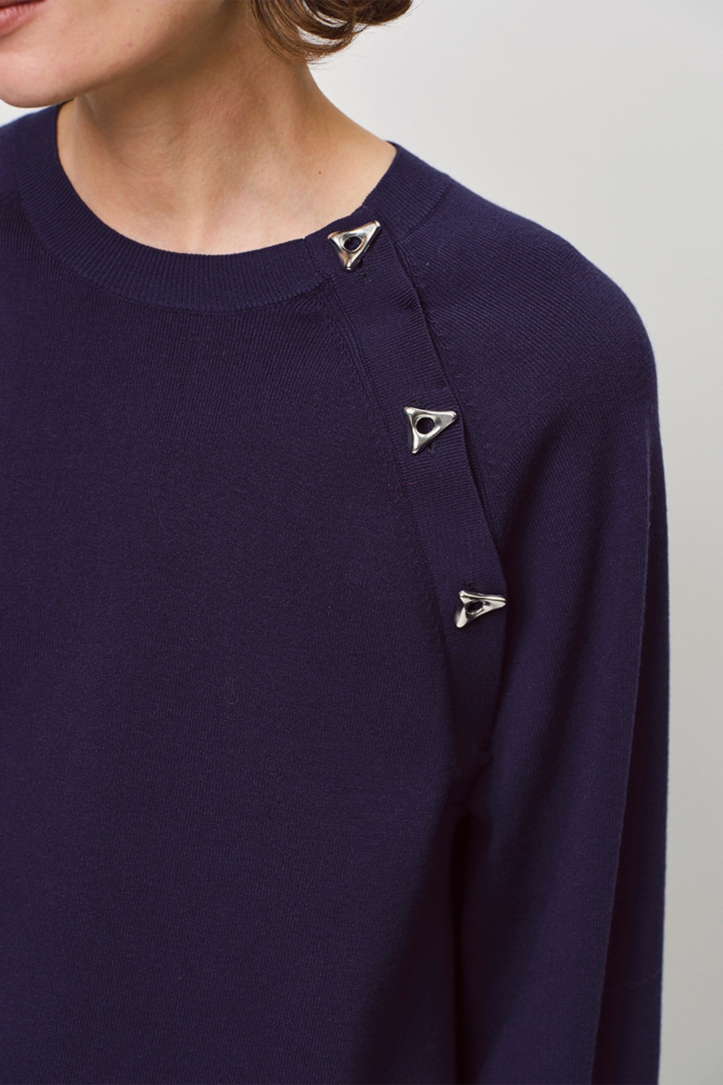 RESLY CUT OUT BOW SWEATER SAPPHIRE 4