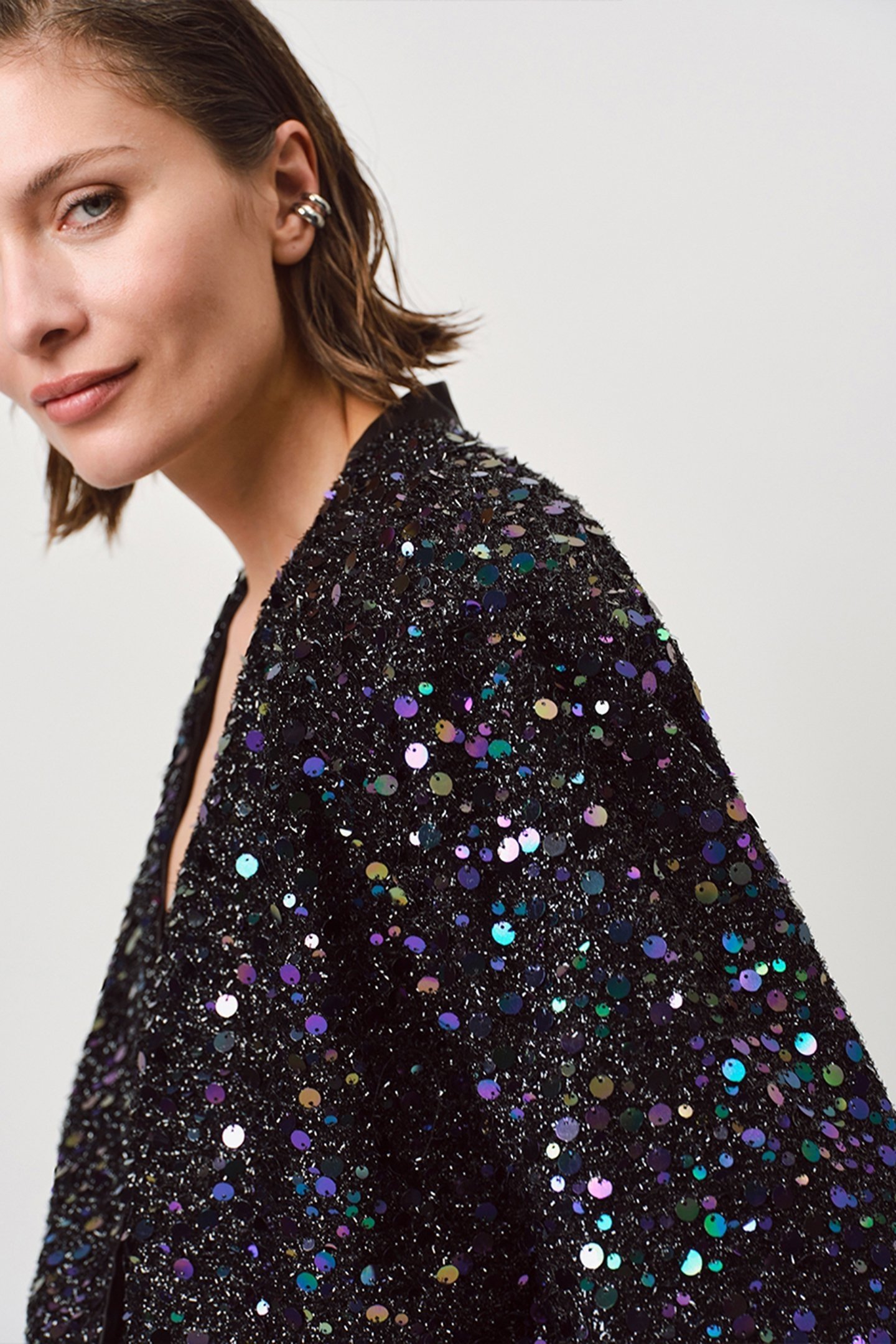 MAISA SEQUINS BLOUSON RAVEN 4