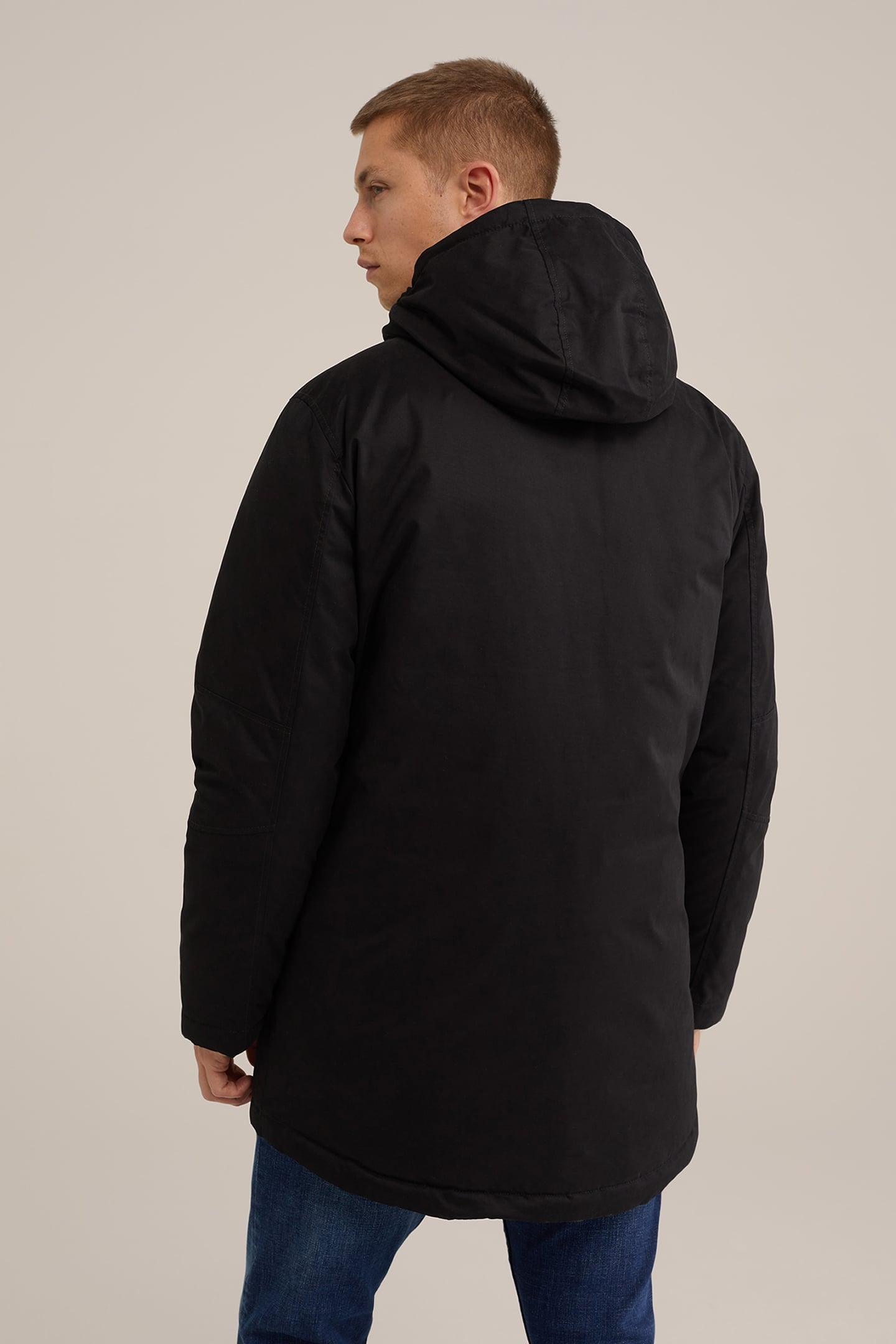 PARKA BLACK 2