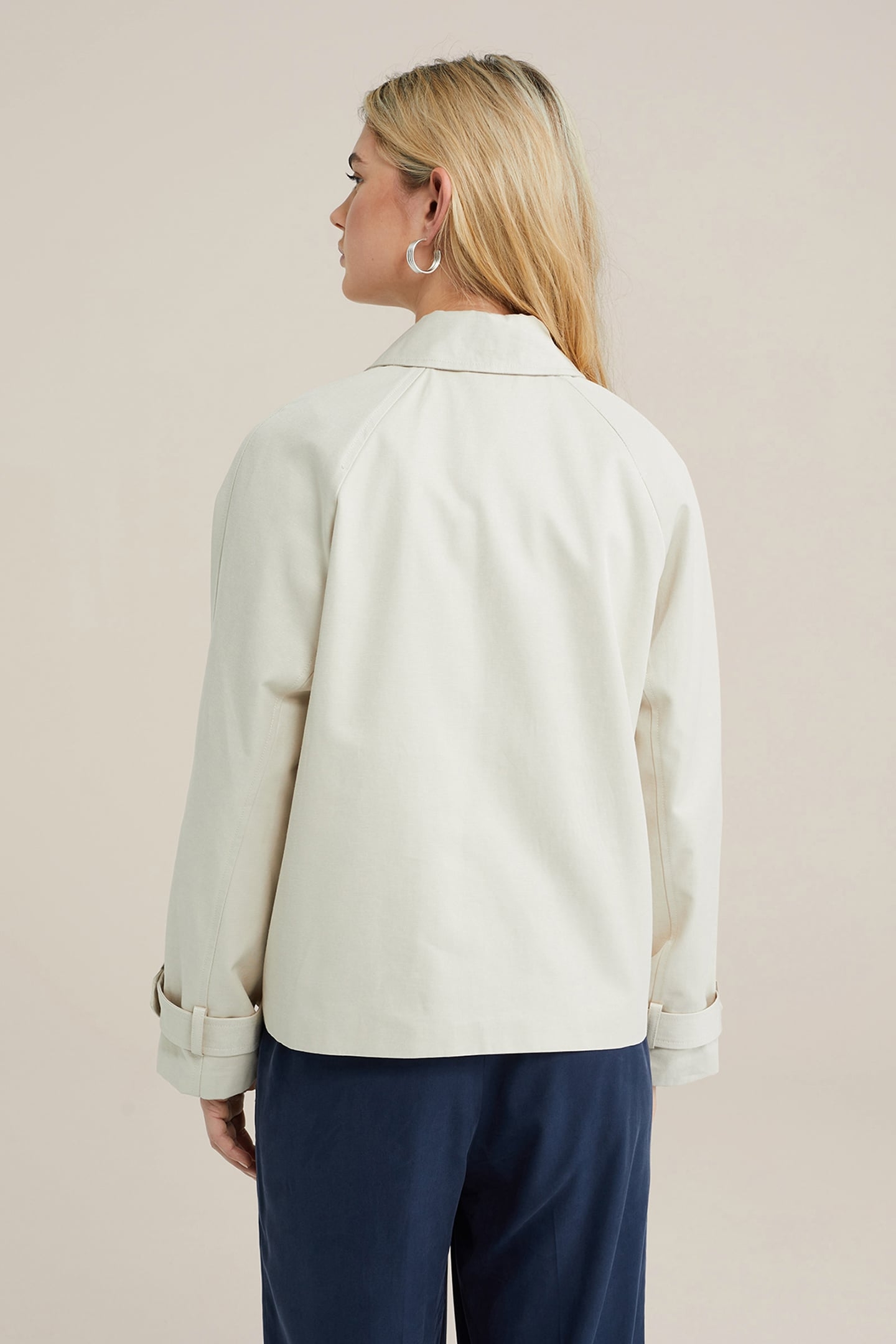 TRENCHCOAT OFF-WHITE 2