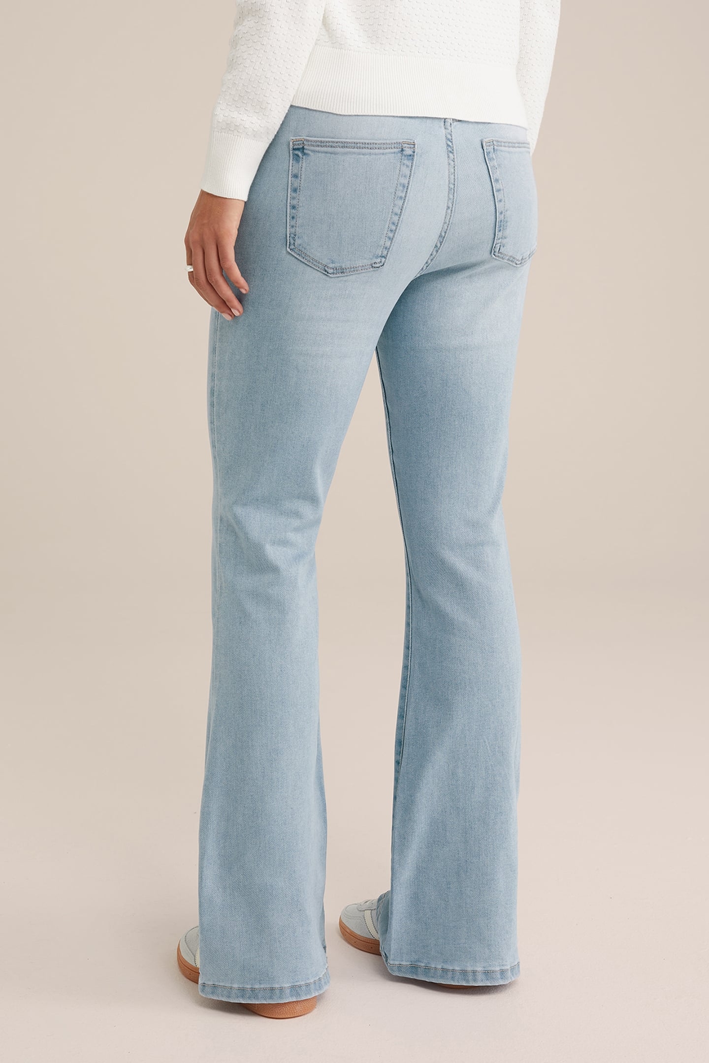 5-POCKET HIGH WAIST LIGHT BLUE 2