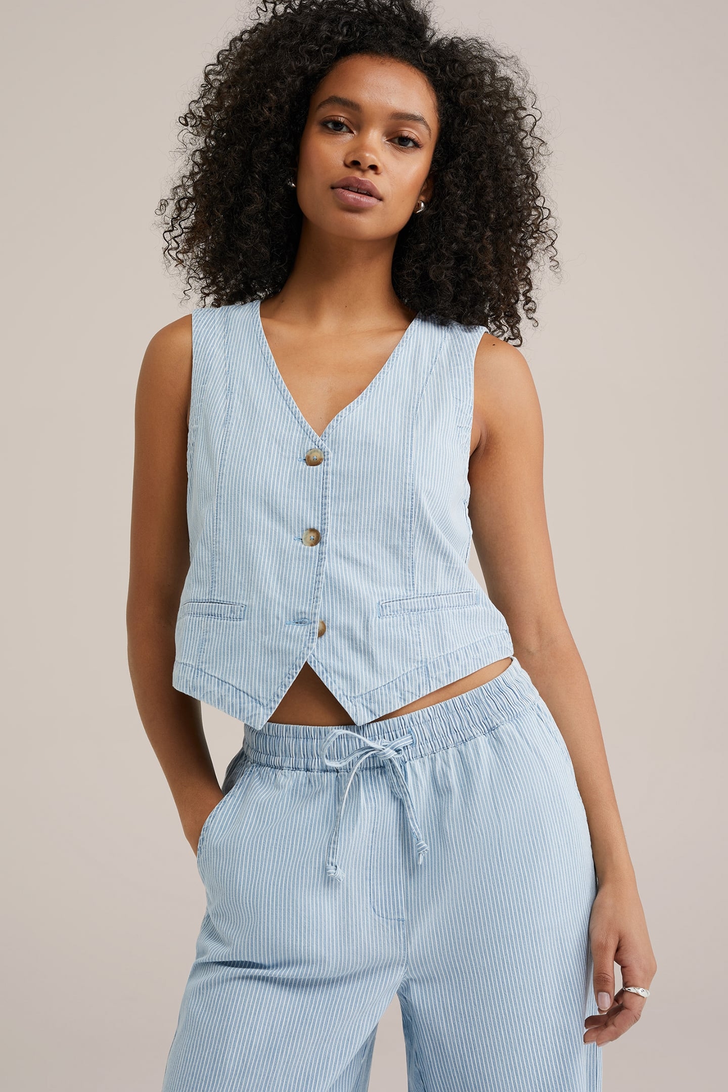 WAISTCOAT LIGHT BLUE 5