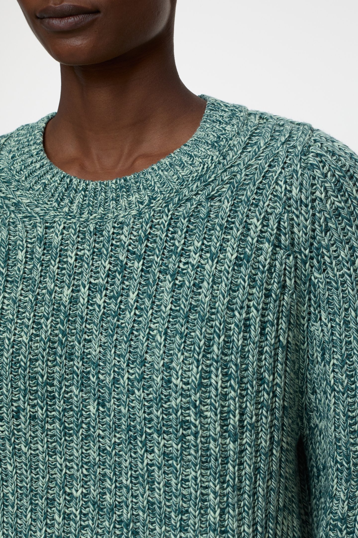 CREW NECK LONG SLEEVE KNITS MIDNIGHT LAKE 2