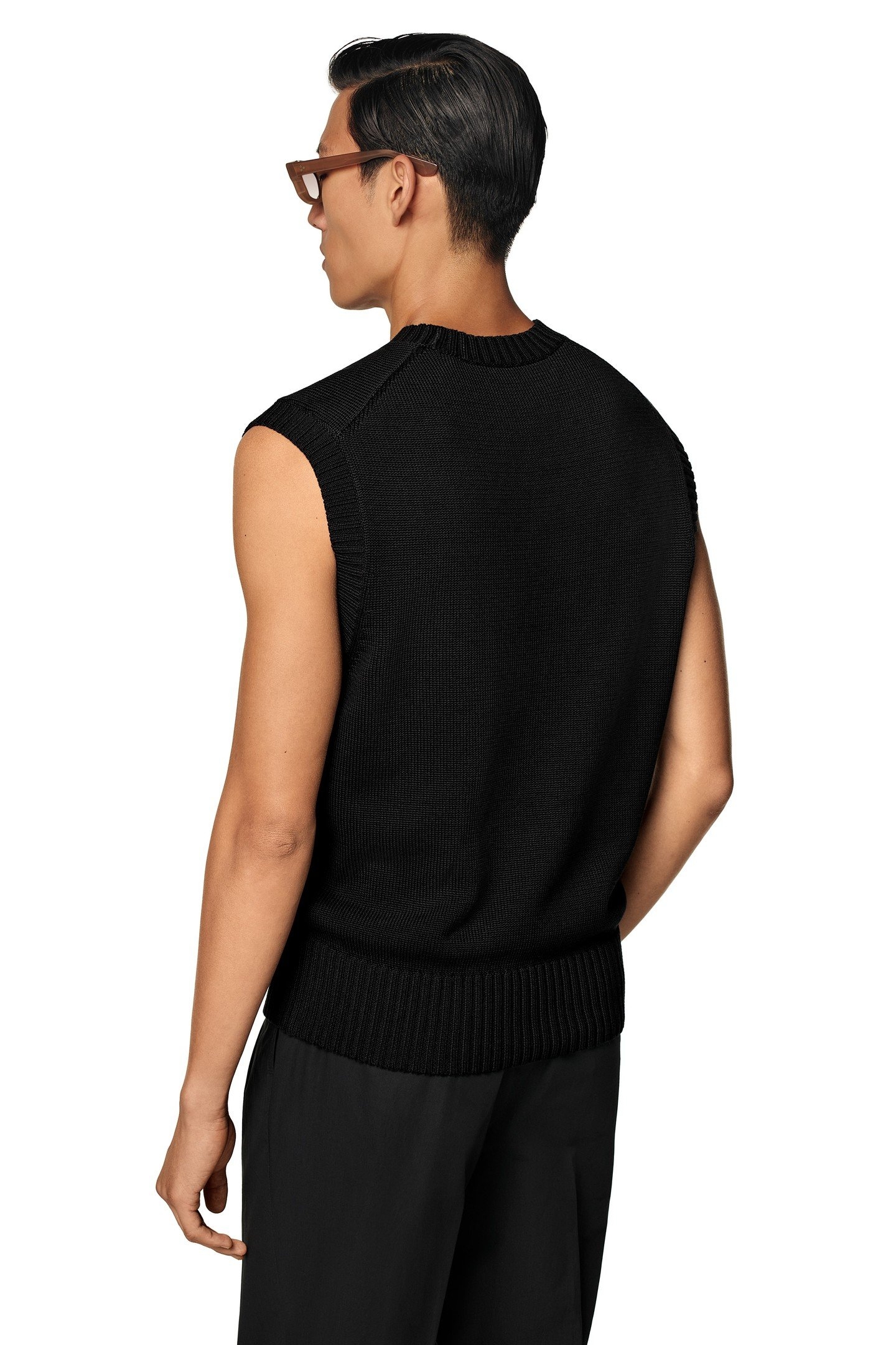 SLEVELESS CREW VEST BLACK BLACK 3