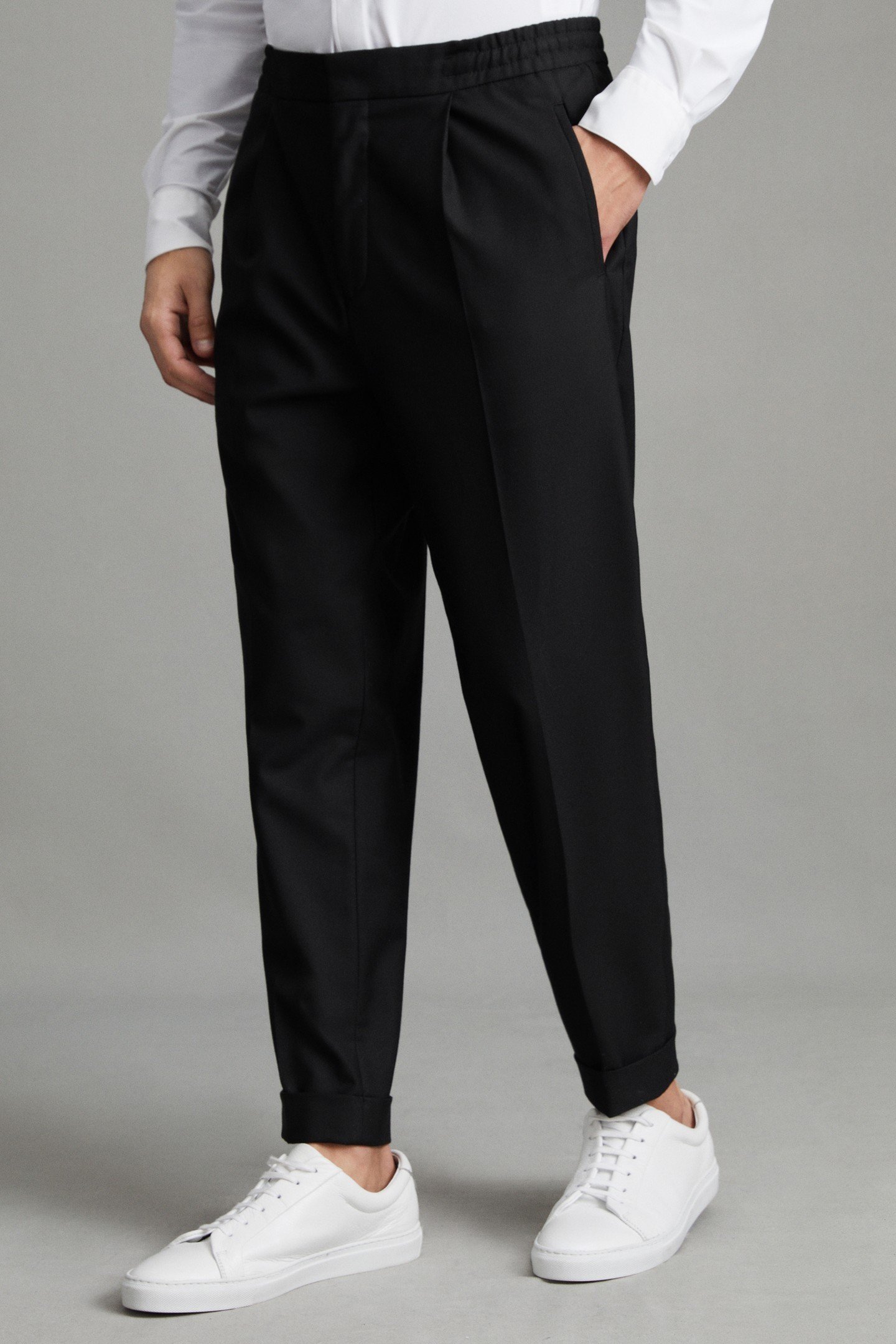 PLEATED RELAXED TROUSER BLACK 3