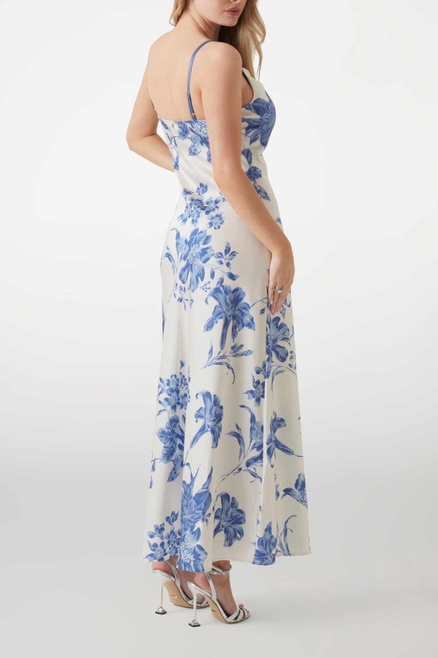 ADÈLE LACE NECKLINE DREAMING LILIES PRIN 2