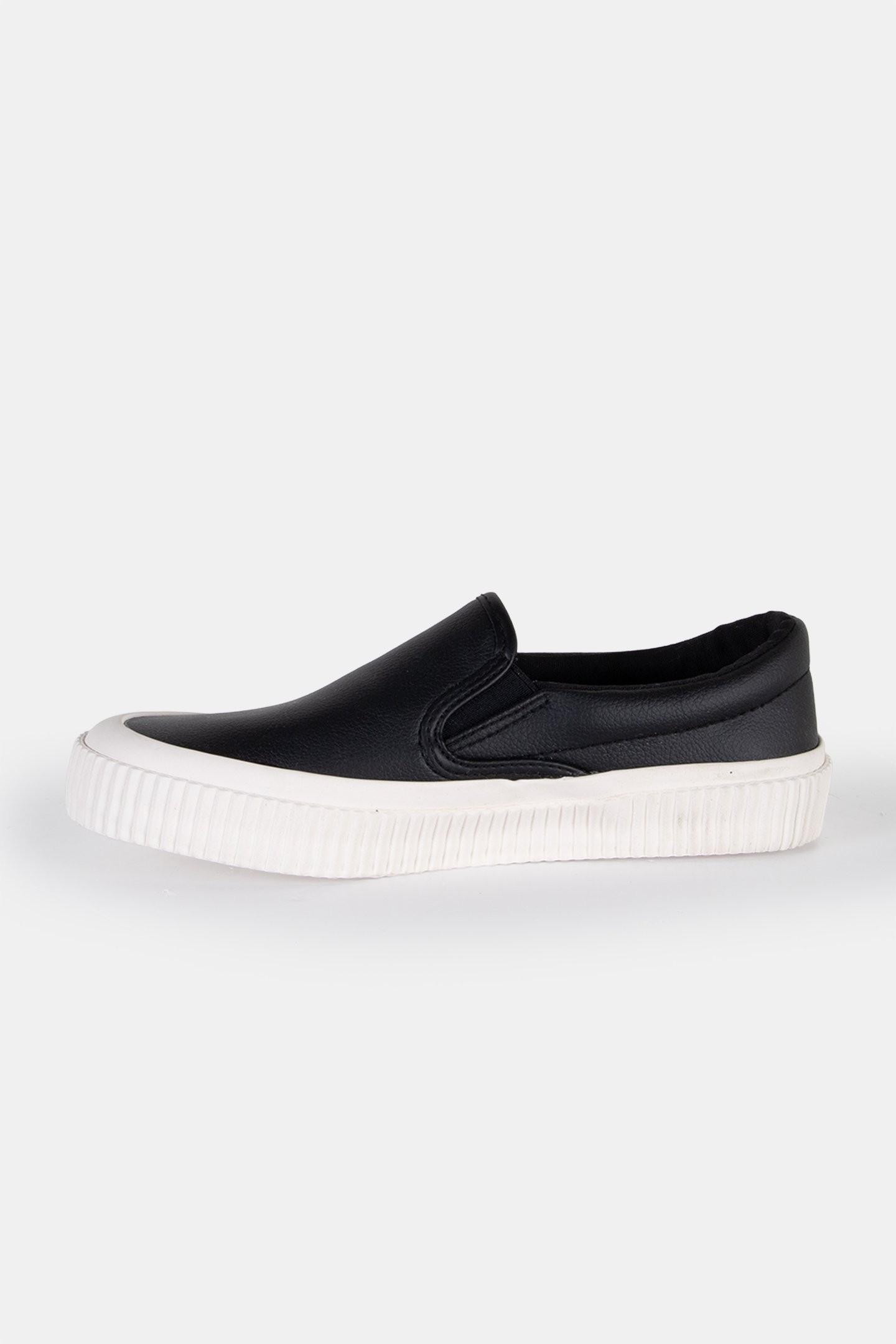 JONIALF SLIP ON BLACK 3