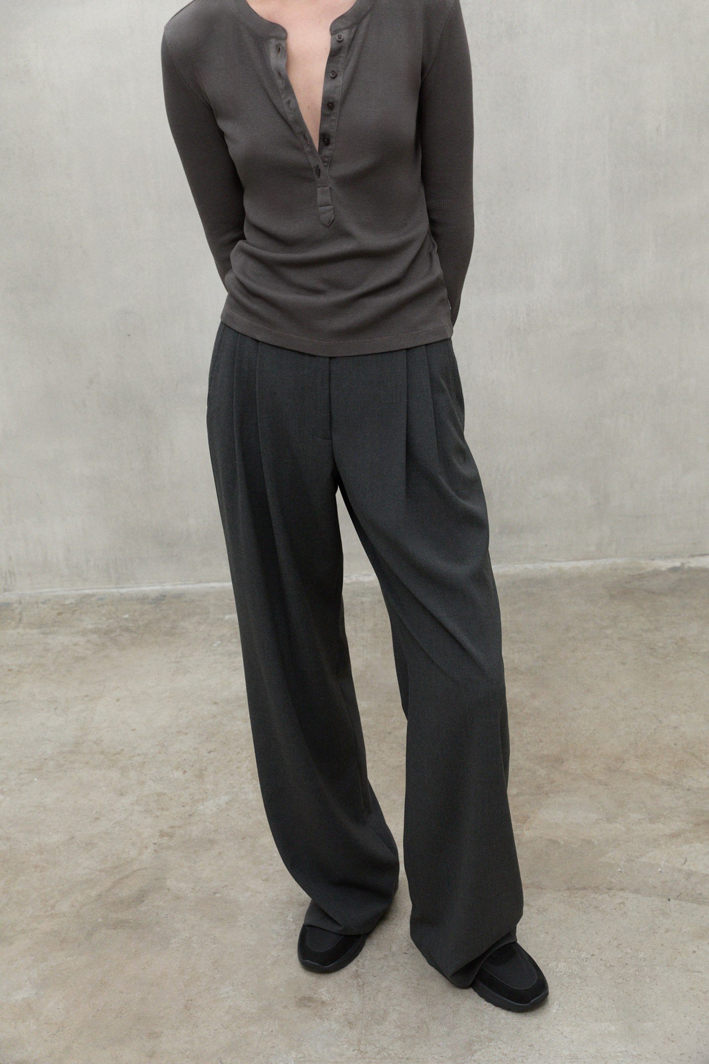 LILLEALF LONG SLEEVE T-SHIRT DARK COFFEE 3