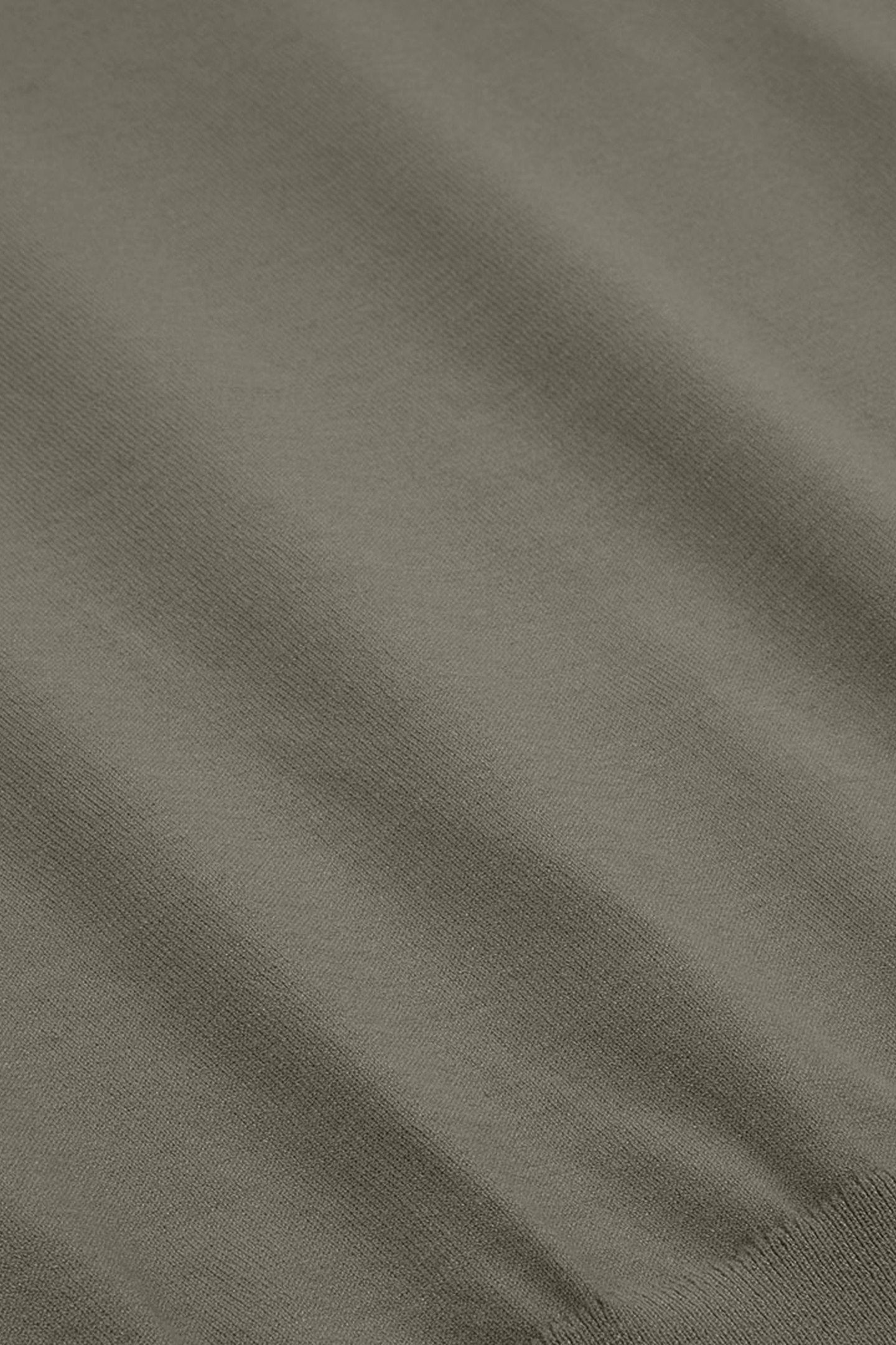 SWEATER RAGLAN V NECK LEAF GREEN 3